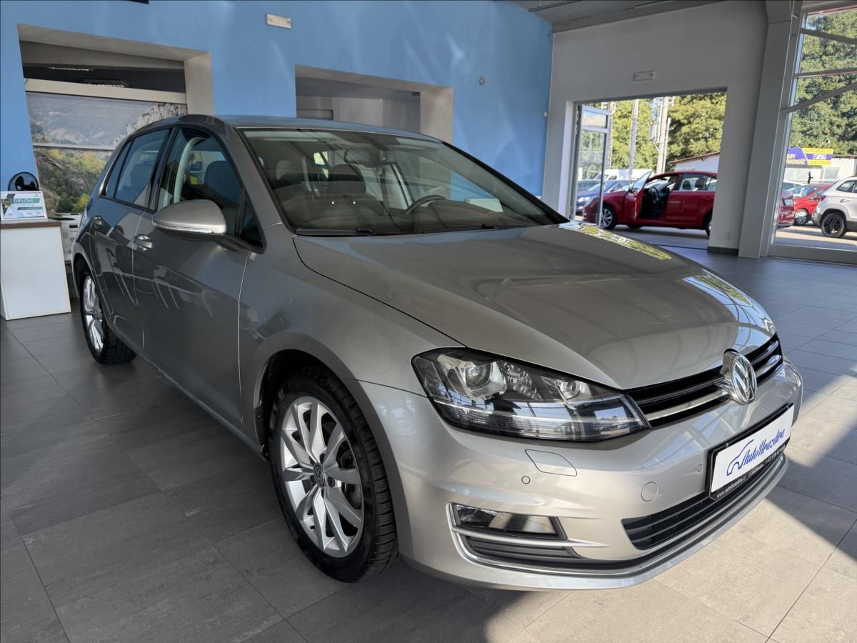 Volkswagen Golf, 1,4   TSI 92kW,HIGHLINE,SERVIS