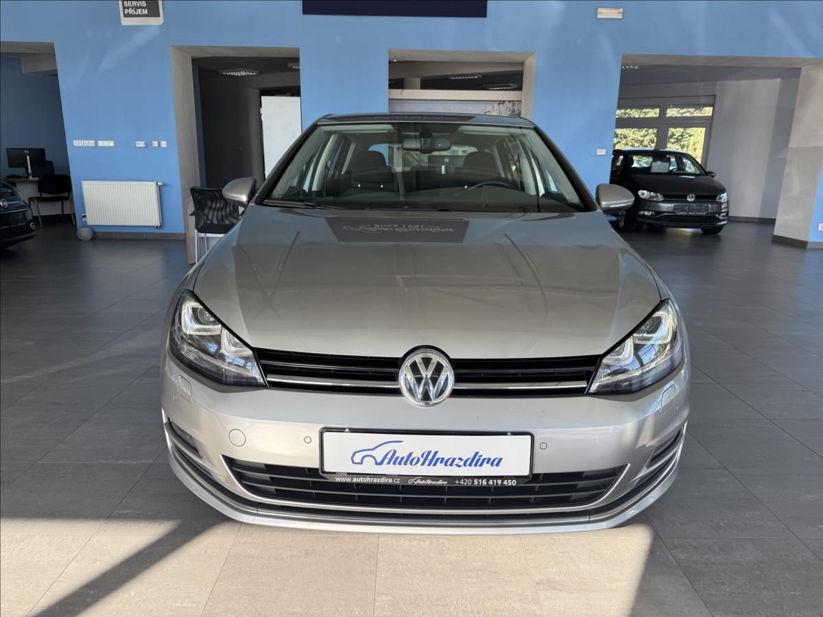 Volkswagen Golf, 1,4   TSI 92kW,HIGHLINE,SERVIS - fotka 2