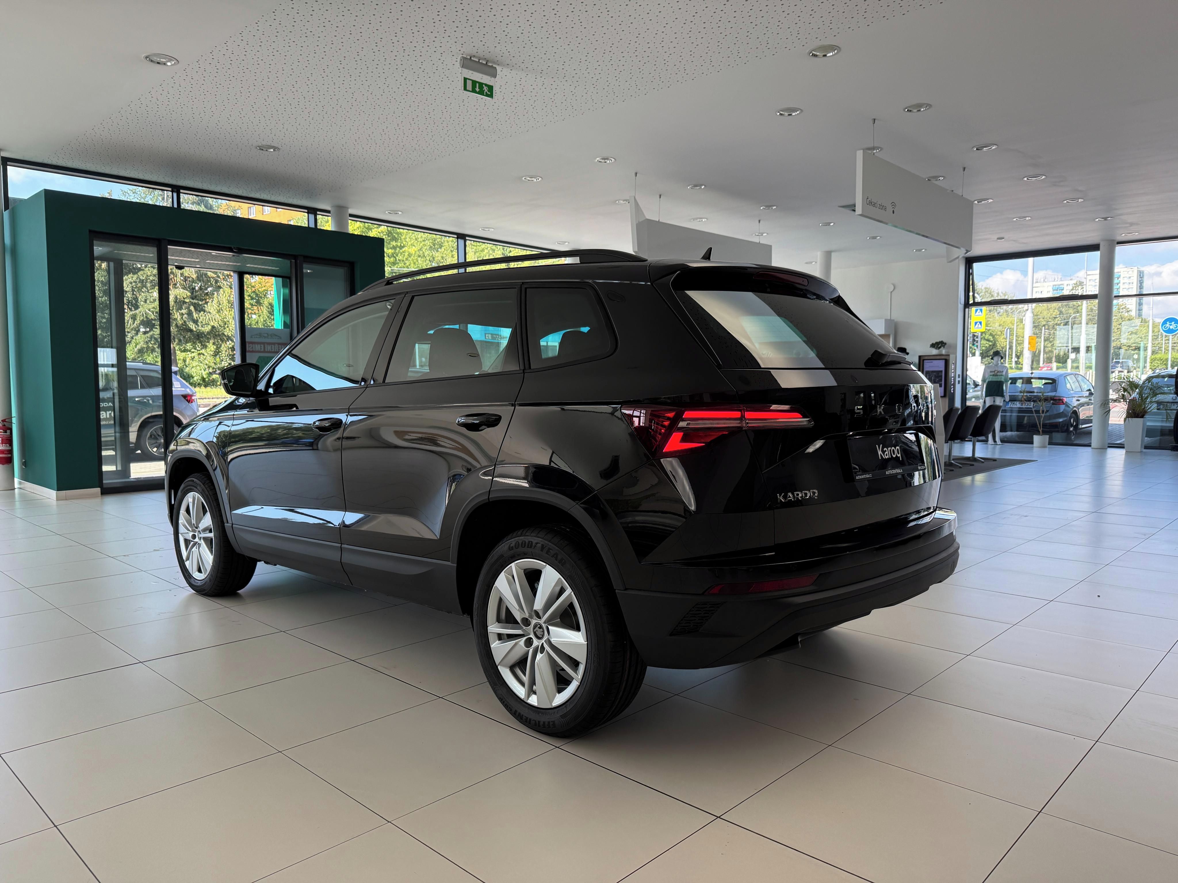 Škoda Karoq, DSG 1,5 TSI / 110 kW Classic - fotka 3