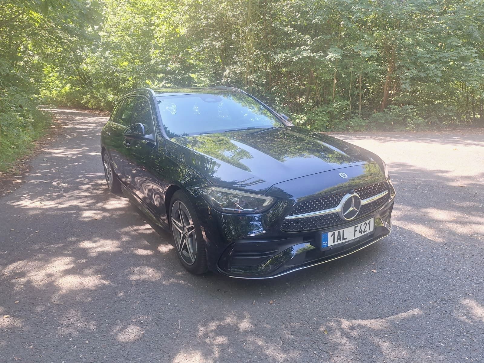 Mercedes-Benz Třídy C, C220d, AMG, záruka - fotka 2