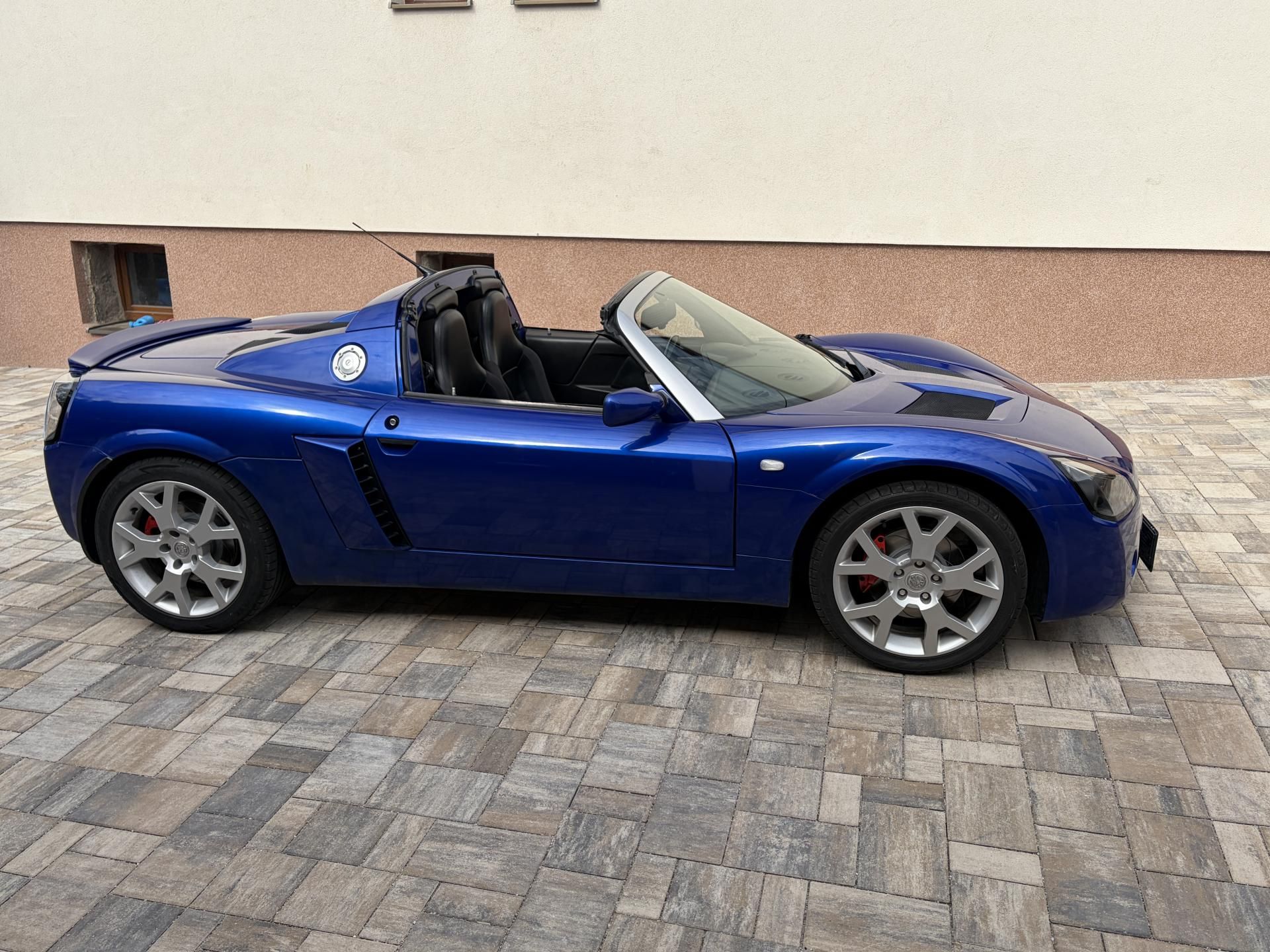 Opel Speedster, 2.0 Turbo, 147kw - fotka 4