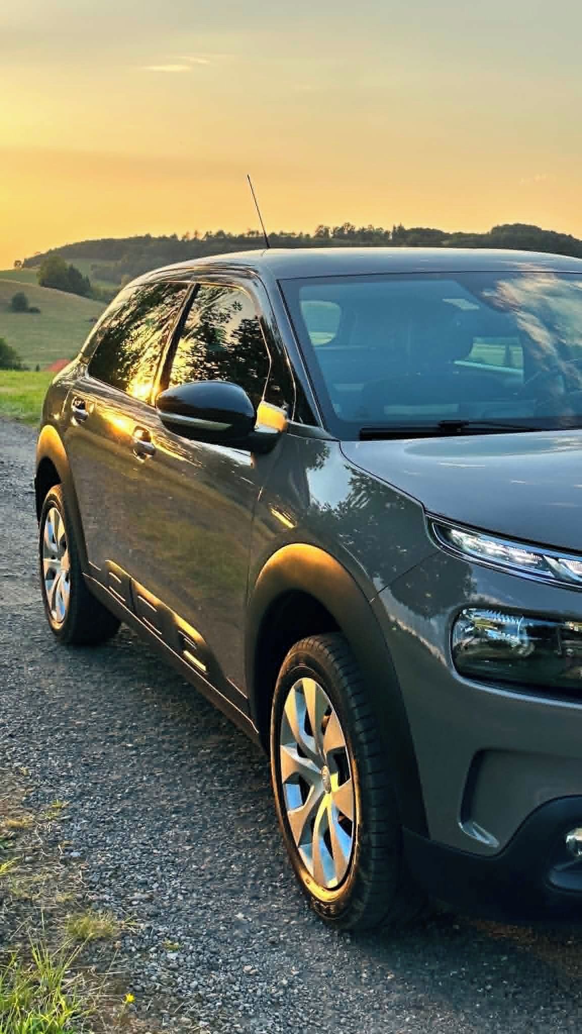 Citroën C4 Cactus, 1.2 PureTech 110 S&S Feel - fotka 5