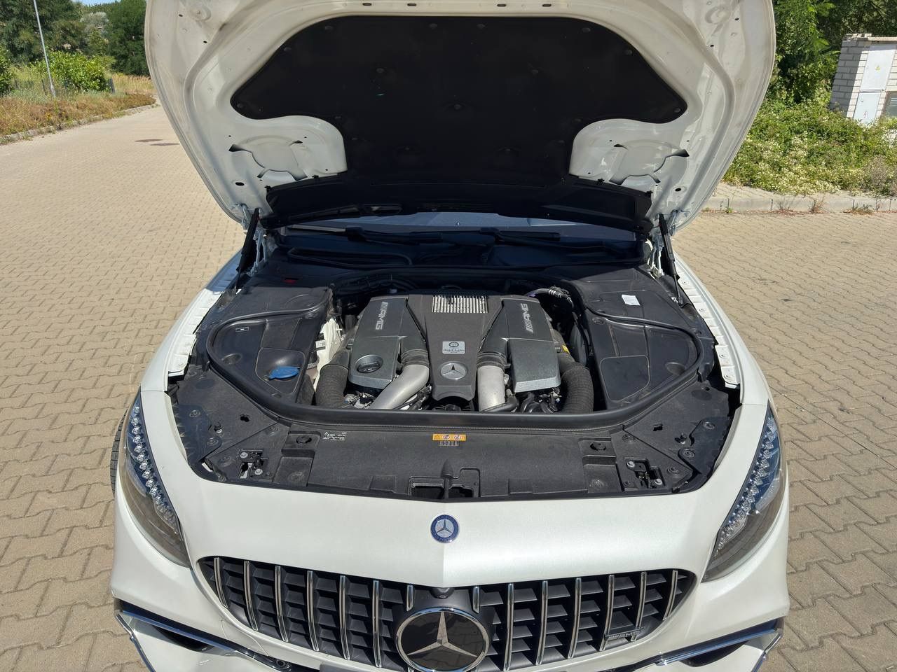 Mercedes-Benz Třídy S, Mercedes-Benz S 63 AMG - fotka 3