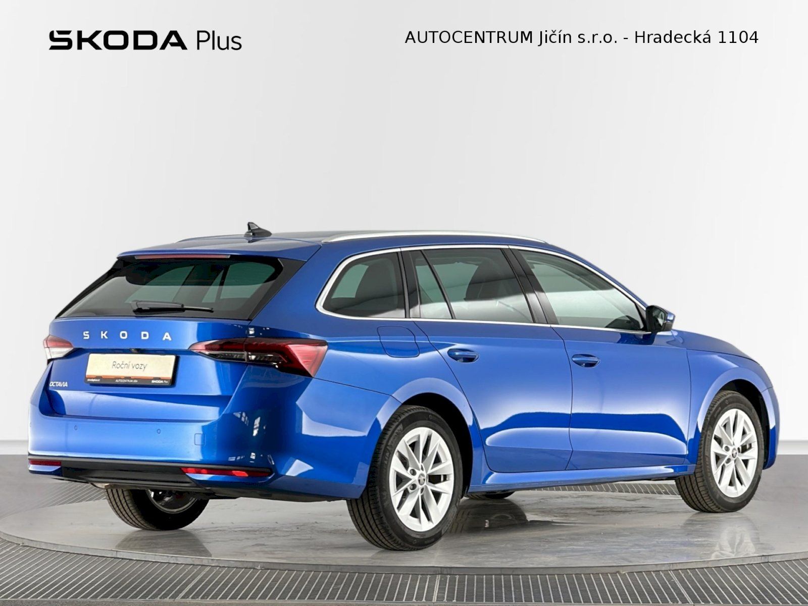 Škoda Octavia, Combi 1.5TSI 85kW Top Selectio - fotka 2