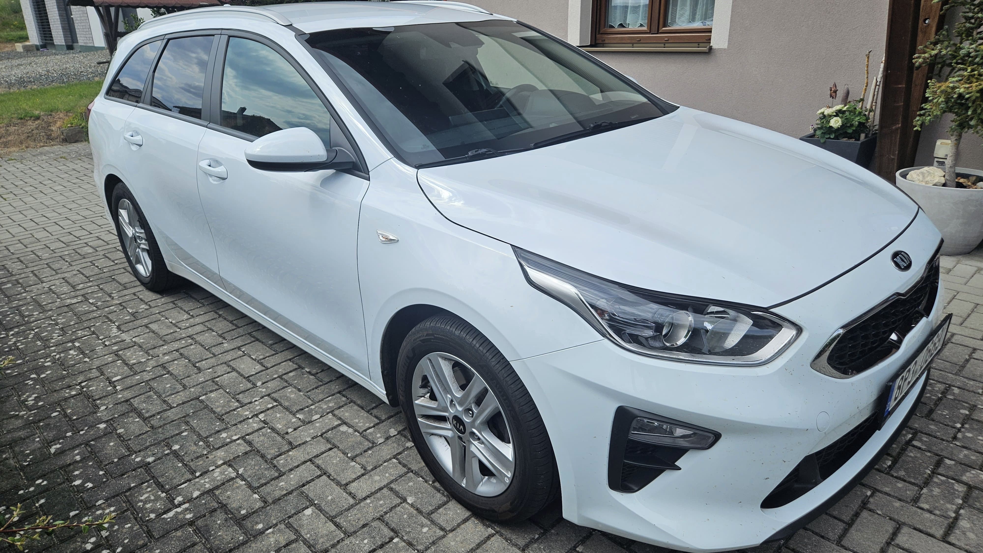 Kia Cee´d, 1.5 - fotka 2