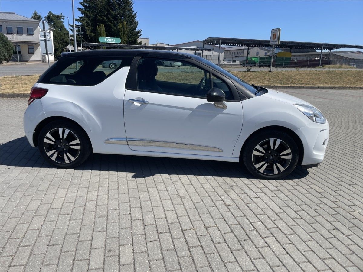 Citroën DS3, 1,4 i 70kw Klimatronic ESP Tem - fotka 5
