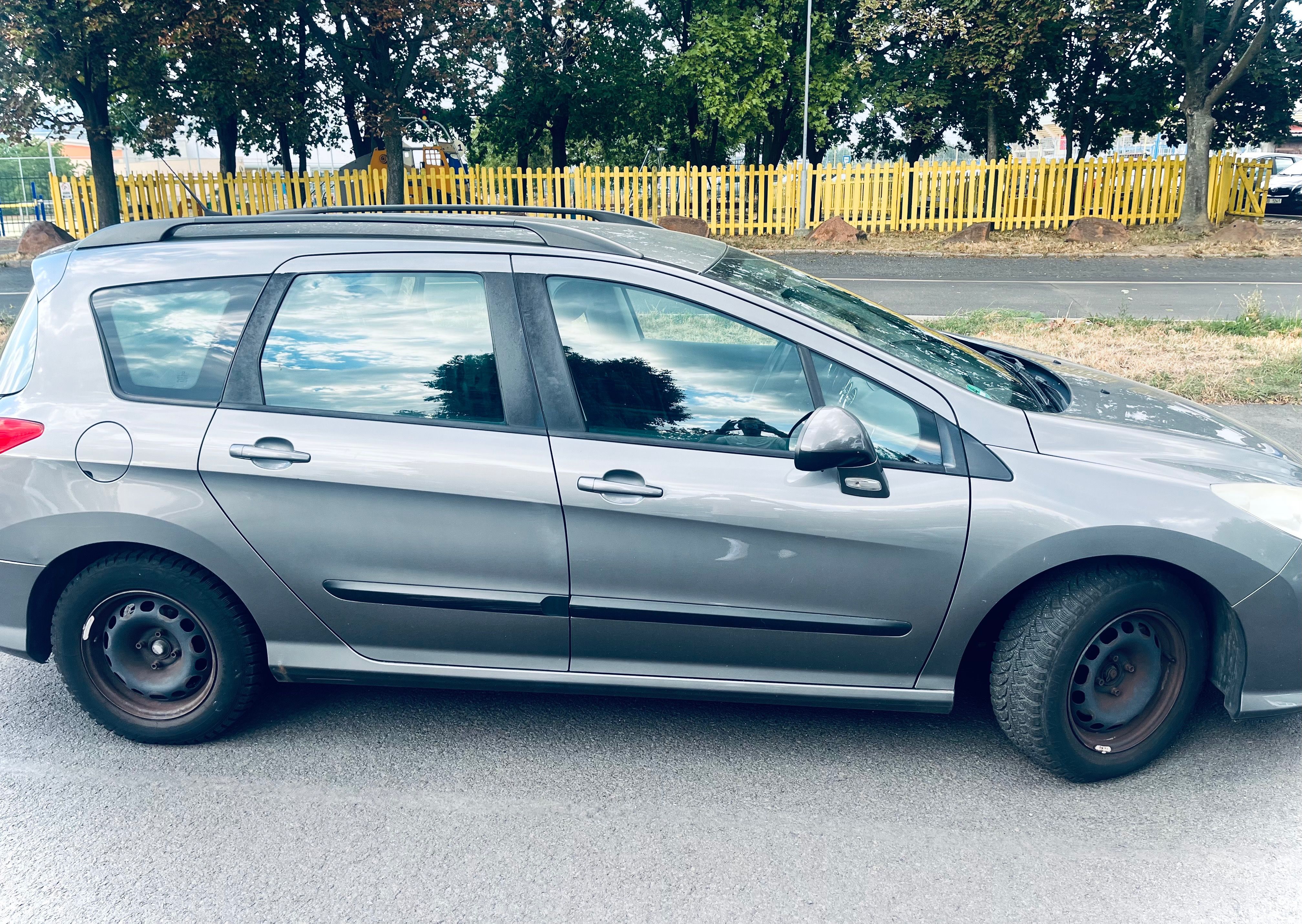 Peugeot 308, Peugeot 308 SW (kombi)1,6, ben - fotka 3