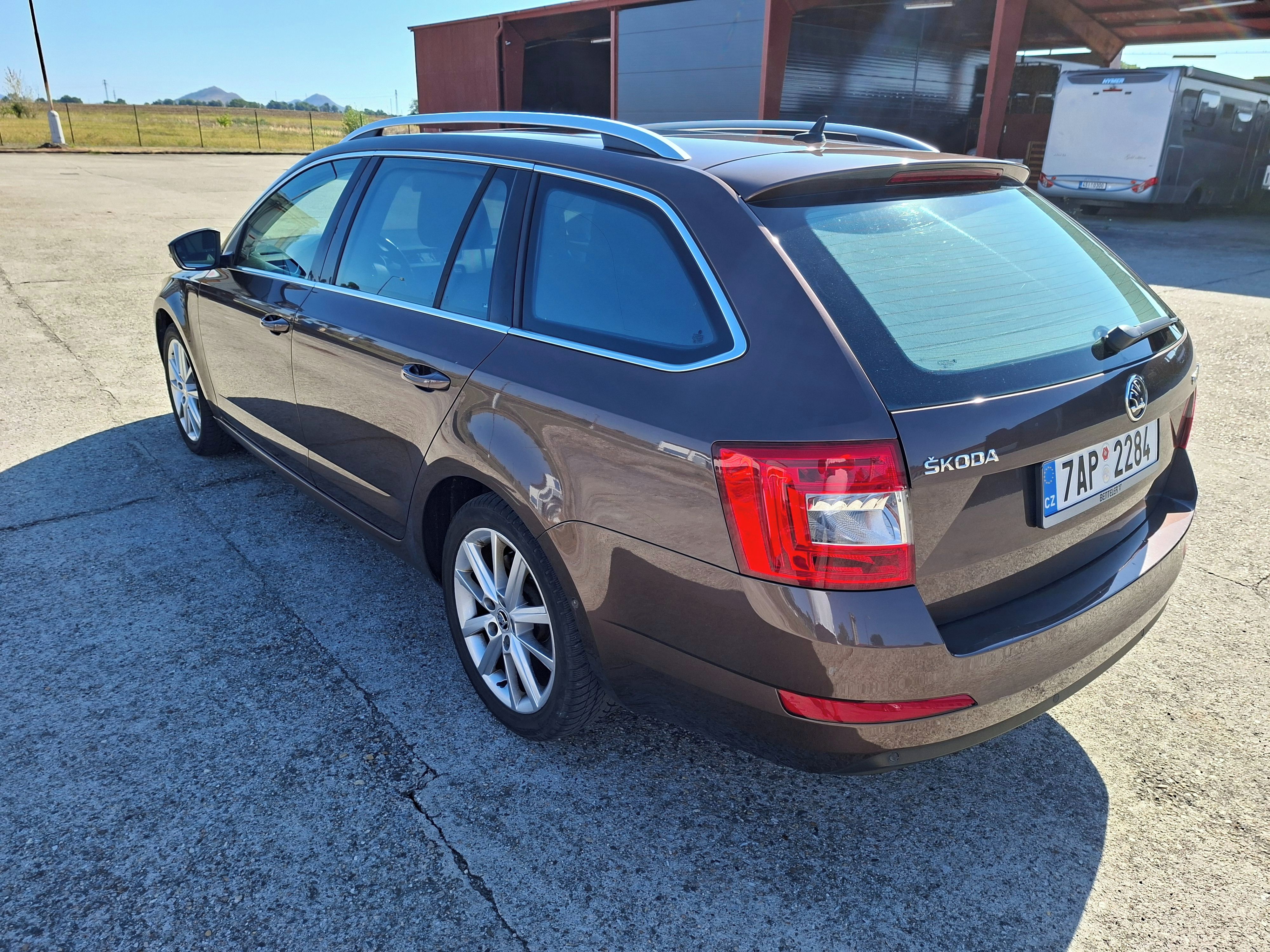 Škoda Octavia, Elegance,Xenony,Panorama, - fotka 5