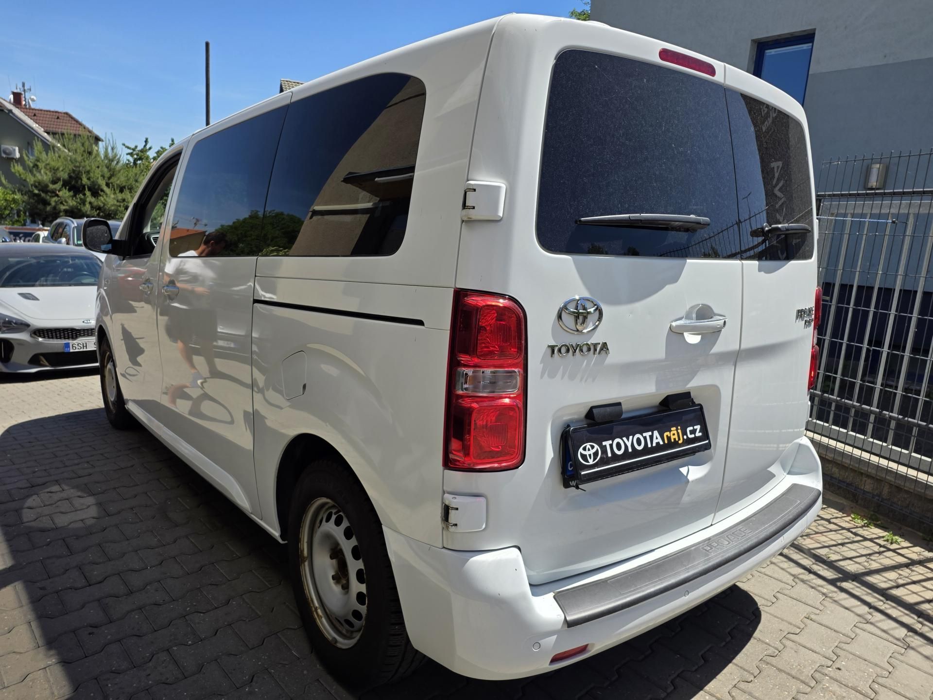 Toyota Verso, 1.5-8MÍST-1.MAJITEL-KLIMA - fotka 4
