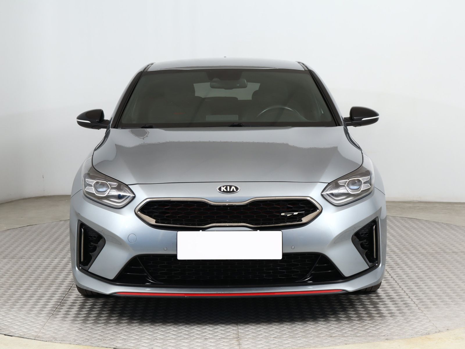Kia ProCeed, GT 1.6 T-GDI, Automat, Kůže - fotka 2
