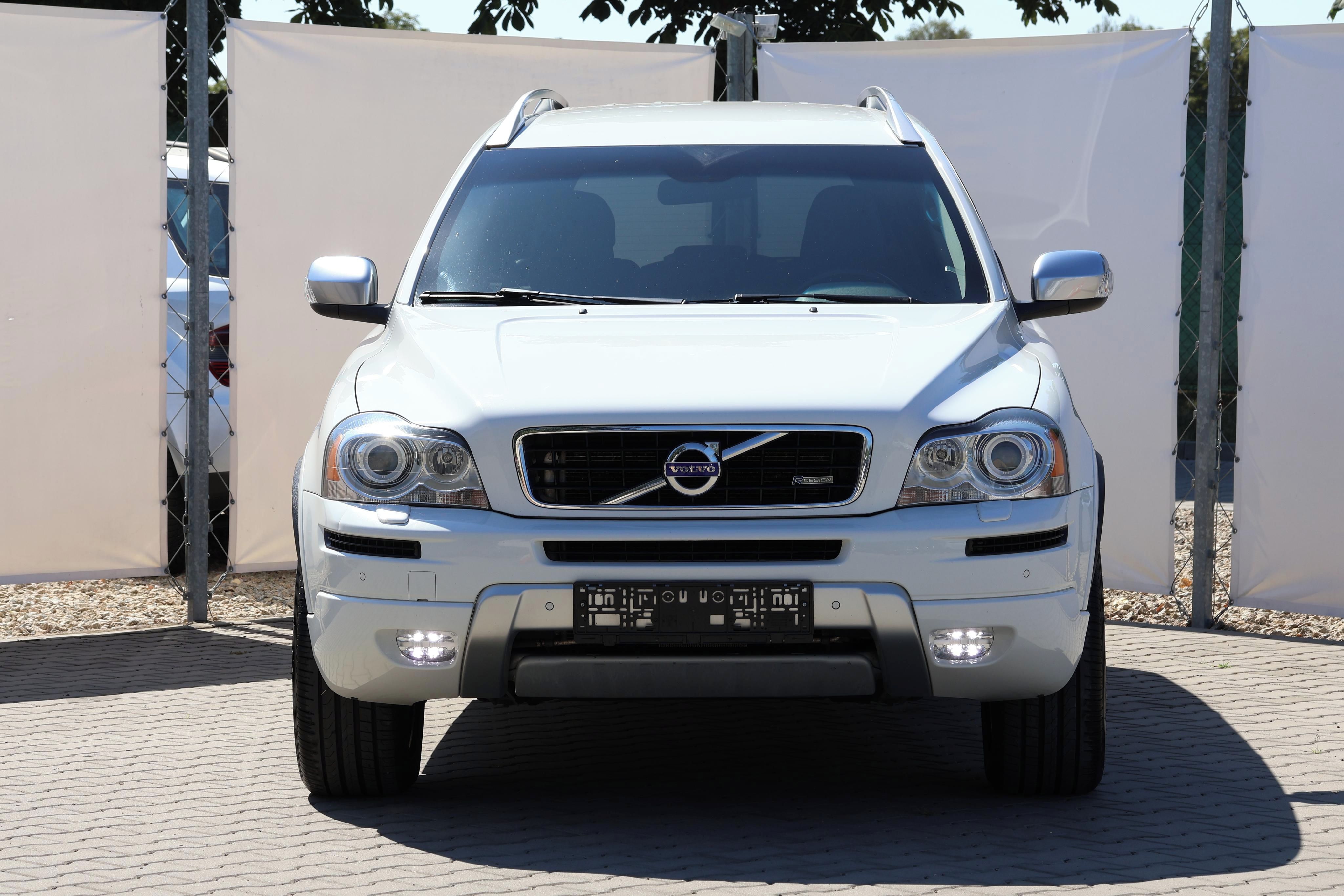 Volvo XC90, 2.4D5*147kW*R-DESING*7Míst*1MA - fotka 2