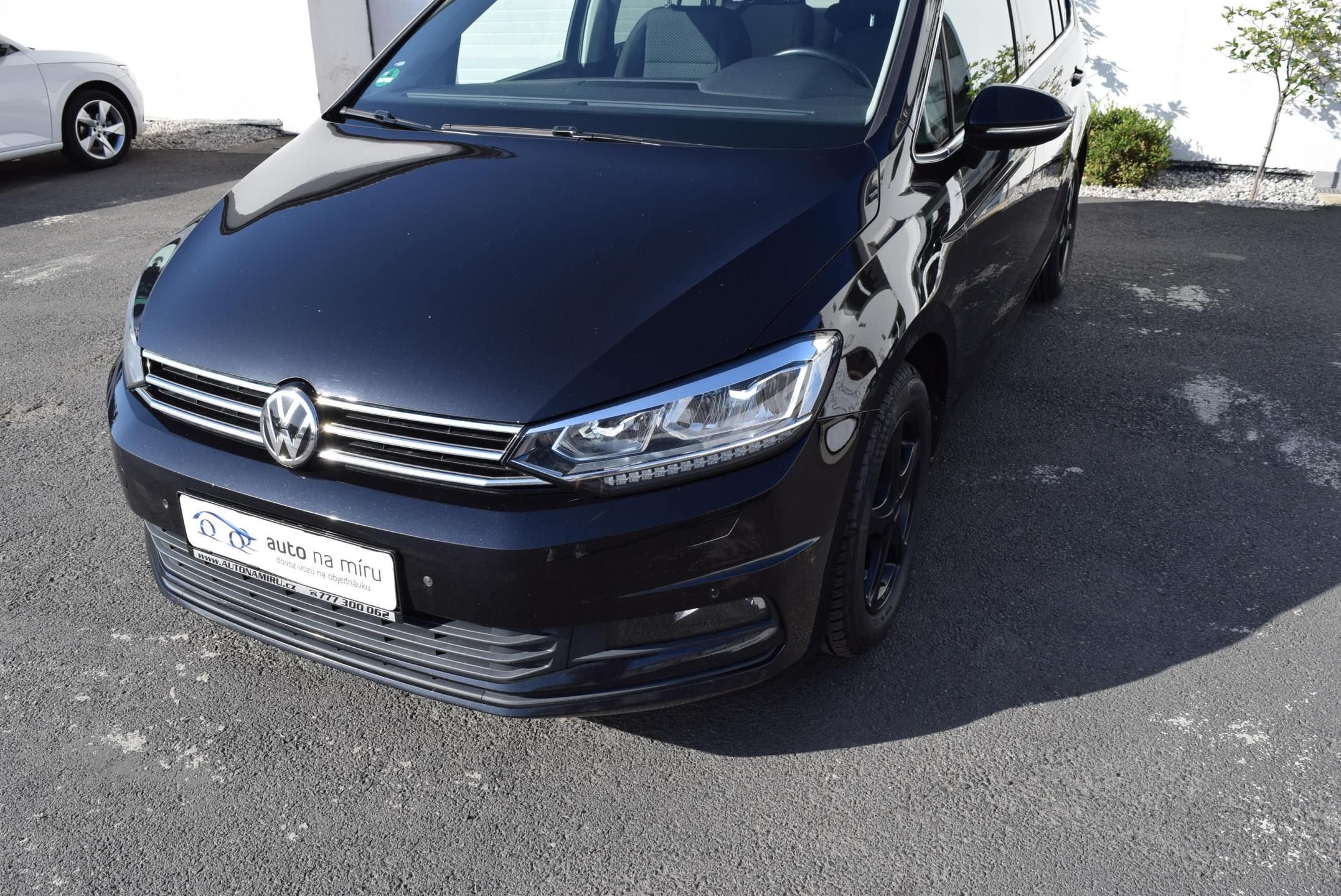 Volkswagen Touran, 1.4TSI 110kw CLBMT 7MÍST LED - fotka 2
