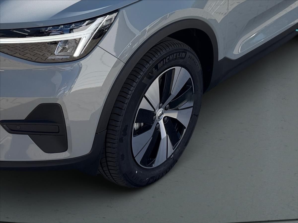 Volvo XC40, 2,0 B3 Core 8438 - fotka 6