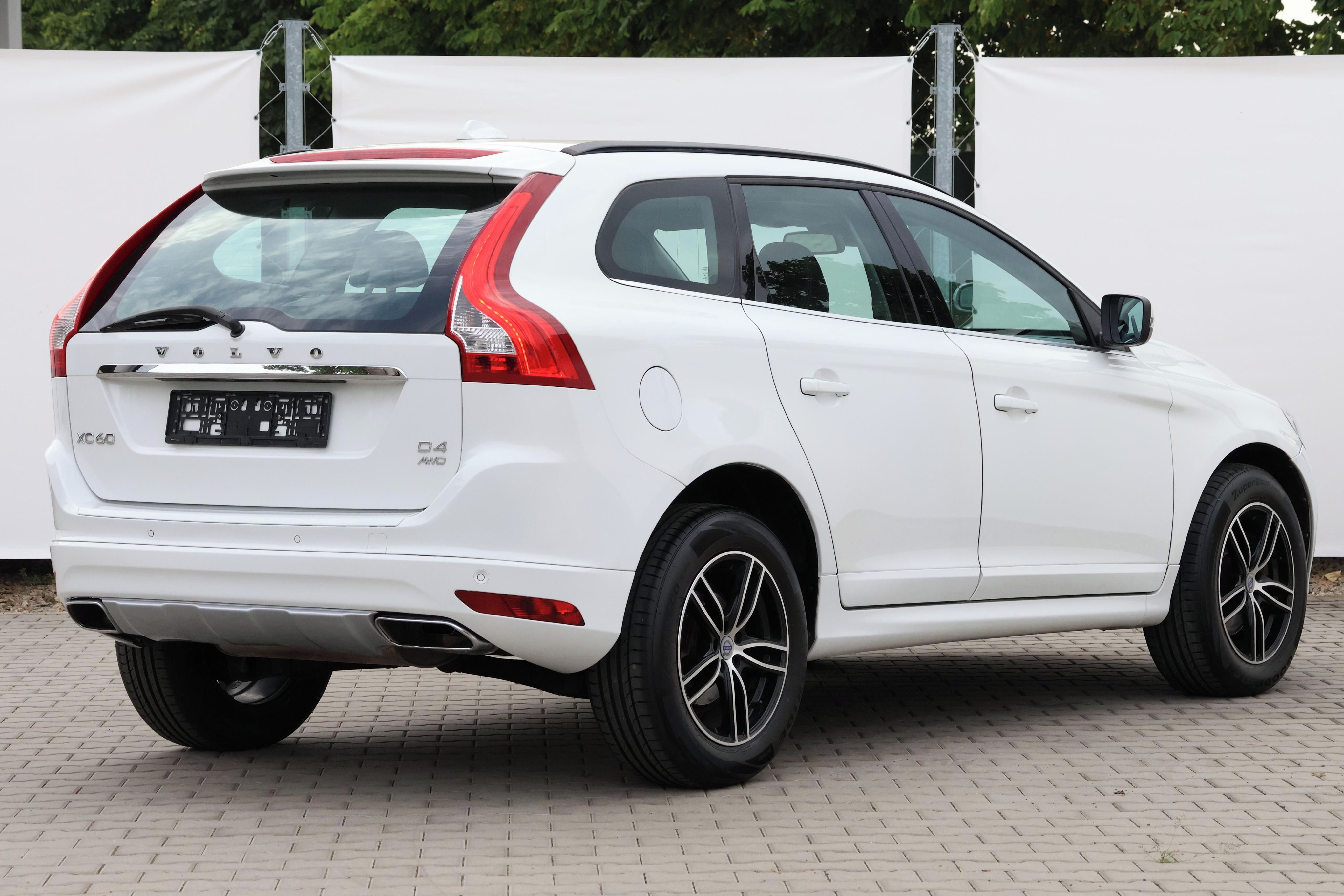 Volvo XC60, 2.4D5*120kW*AT*AWD*191.000km* - fotka 6