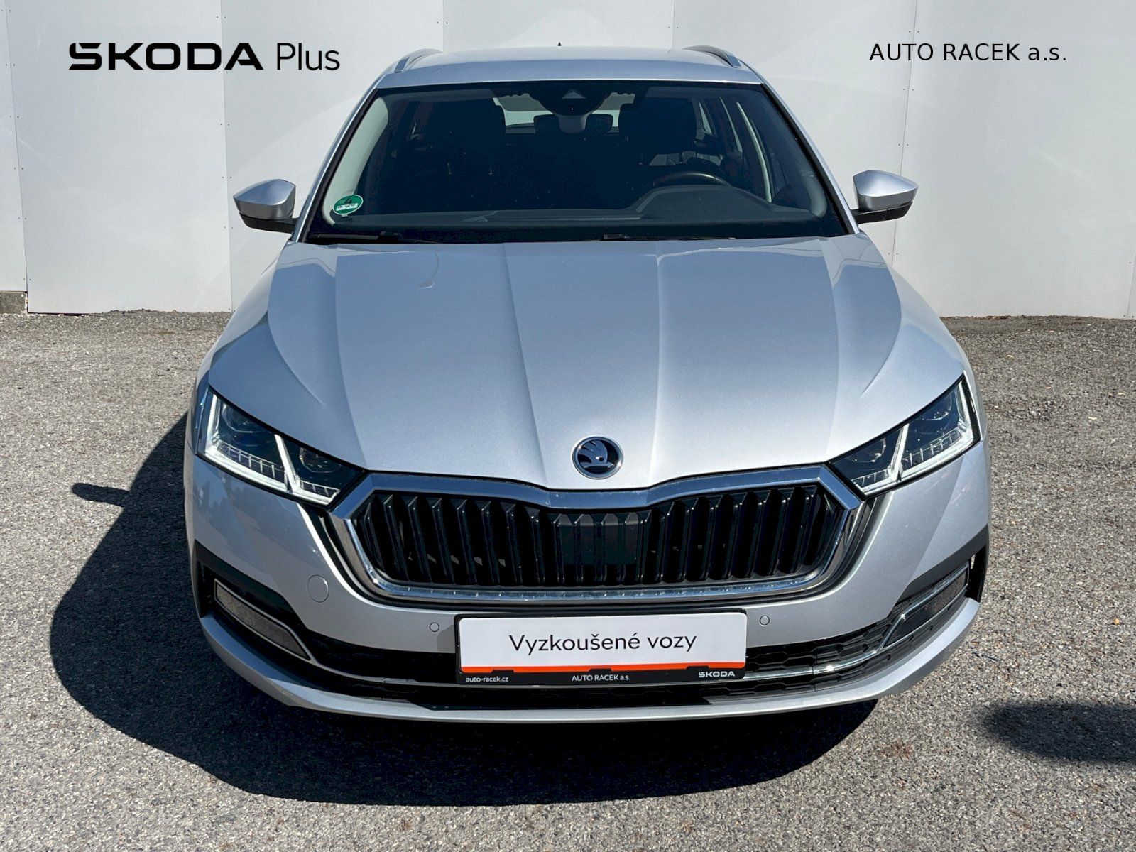 Škoda Octavia, 2.0 TDI 85kW DSG Style Combi - fotka 4