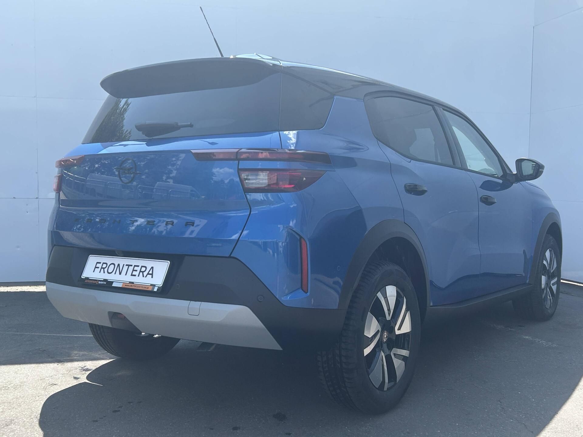 Opel Frontera, GS Hybrid 1,2 TURBO - fotka 4
