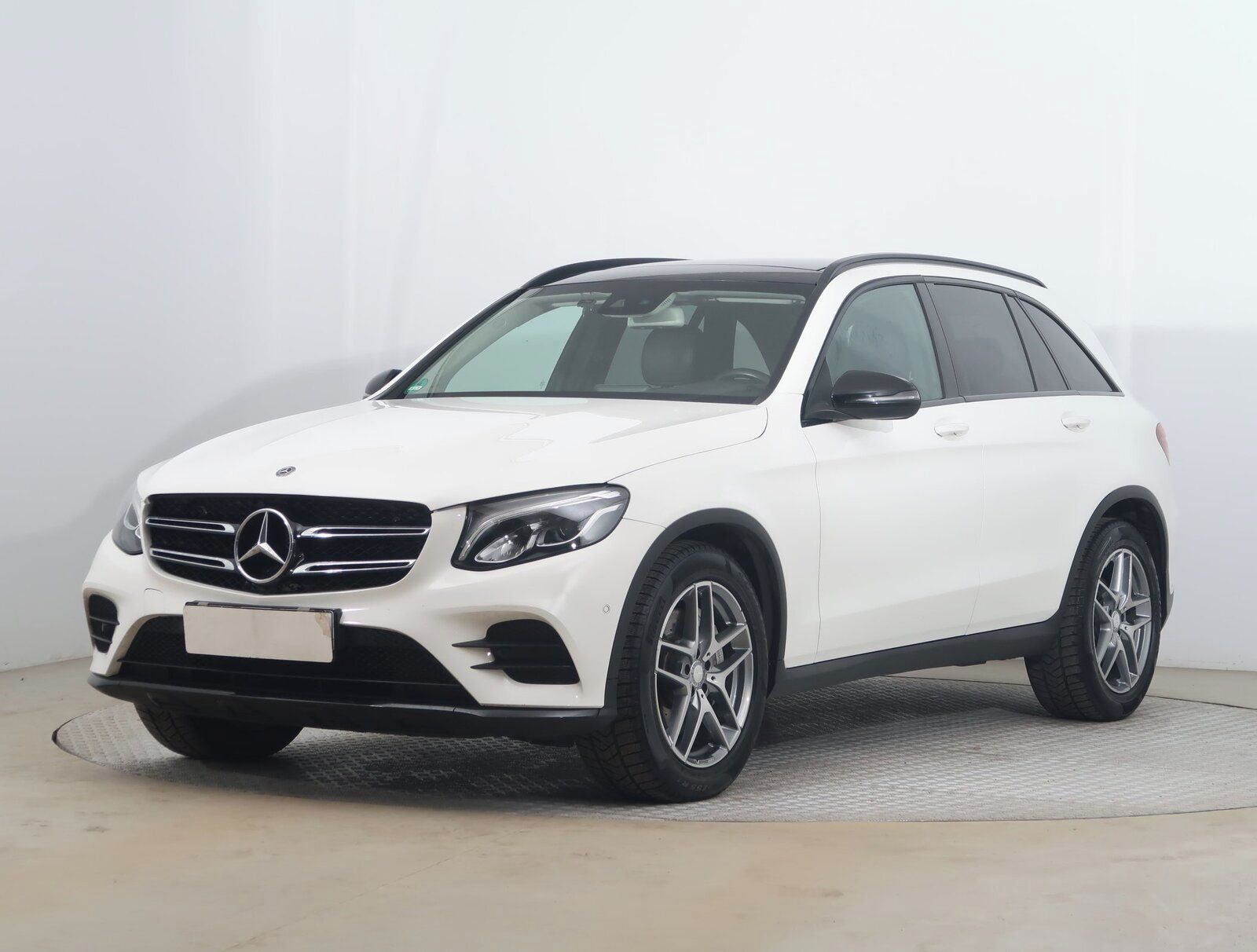 Mercedes-Benz GLC, 350 d 4MATIC, AMG line, 4X4 - fotka 2