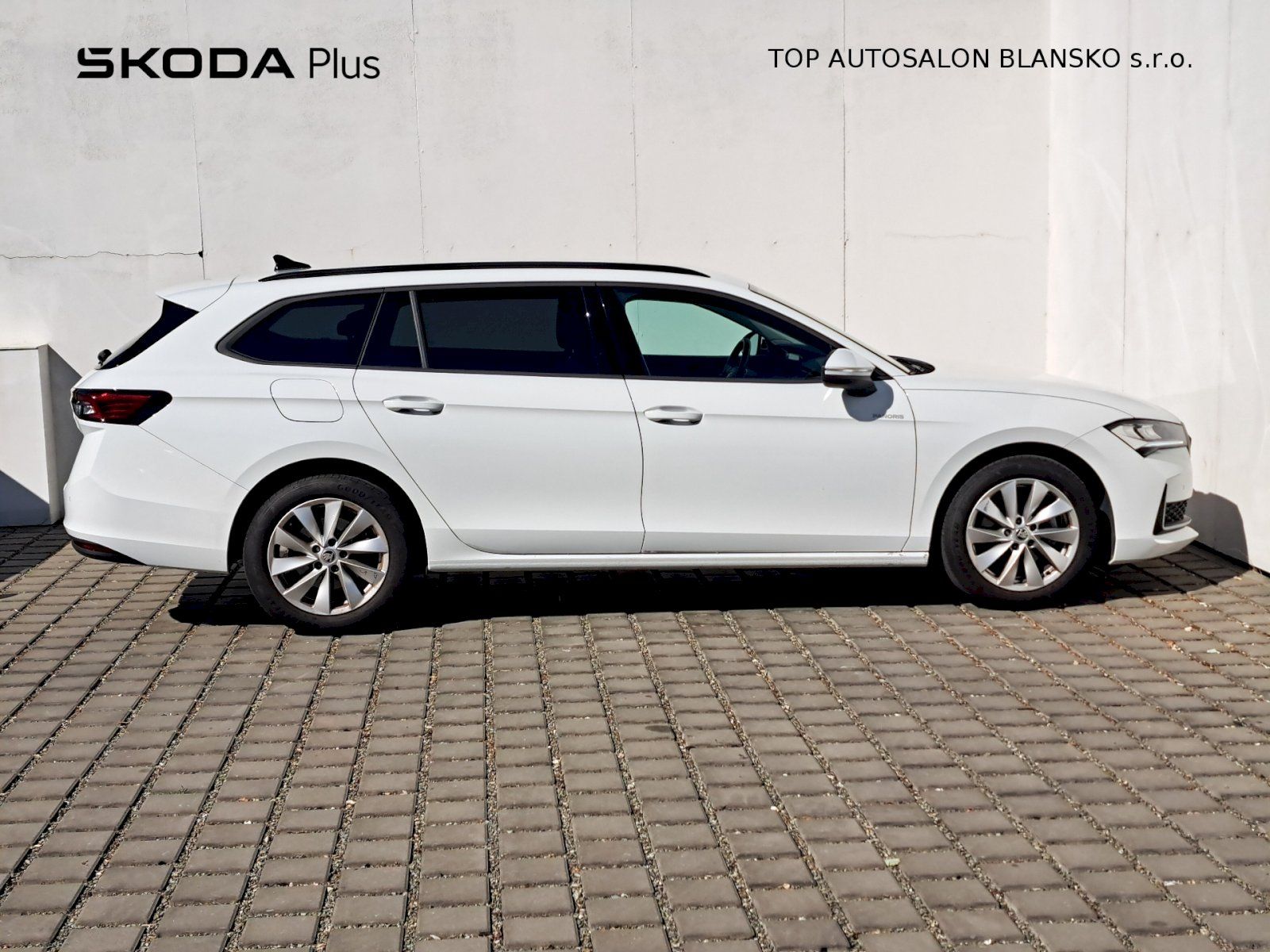 Škoda Superb, 1,5TSI 110kW MHEV Selection - fotka 3