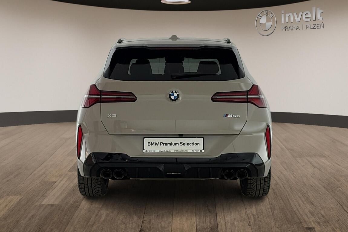 BMW X3, M50 xDrive - fotka 4
