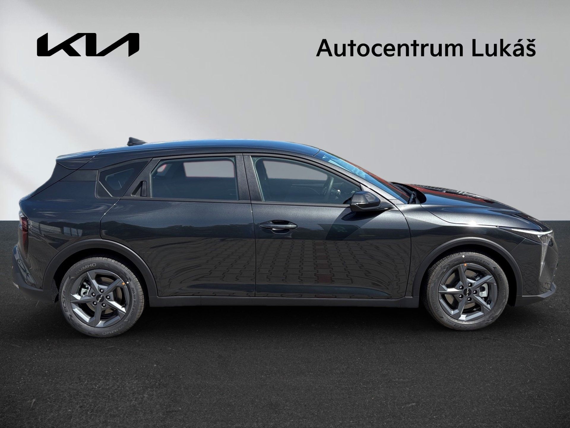 Kia K4, předváděcí vůz - fotka 4