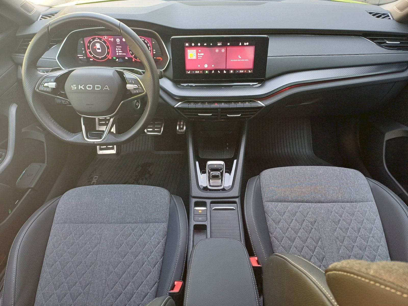 Škoda Octavia, Sport Line TDI  2,0/110 A7F - fotka 5
