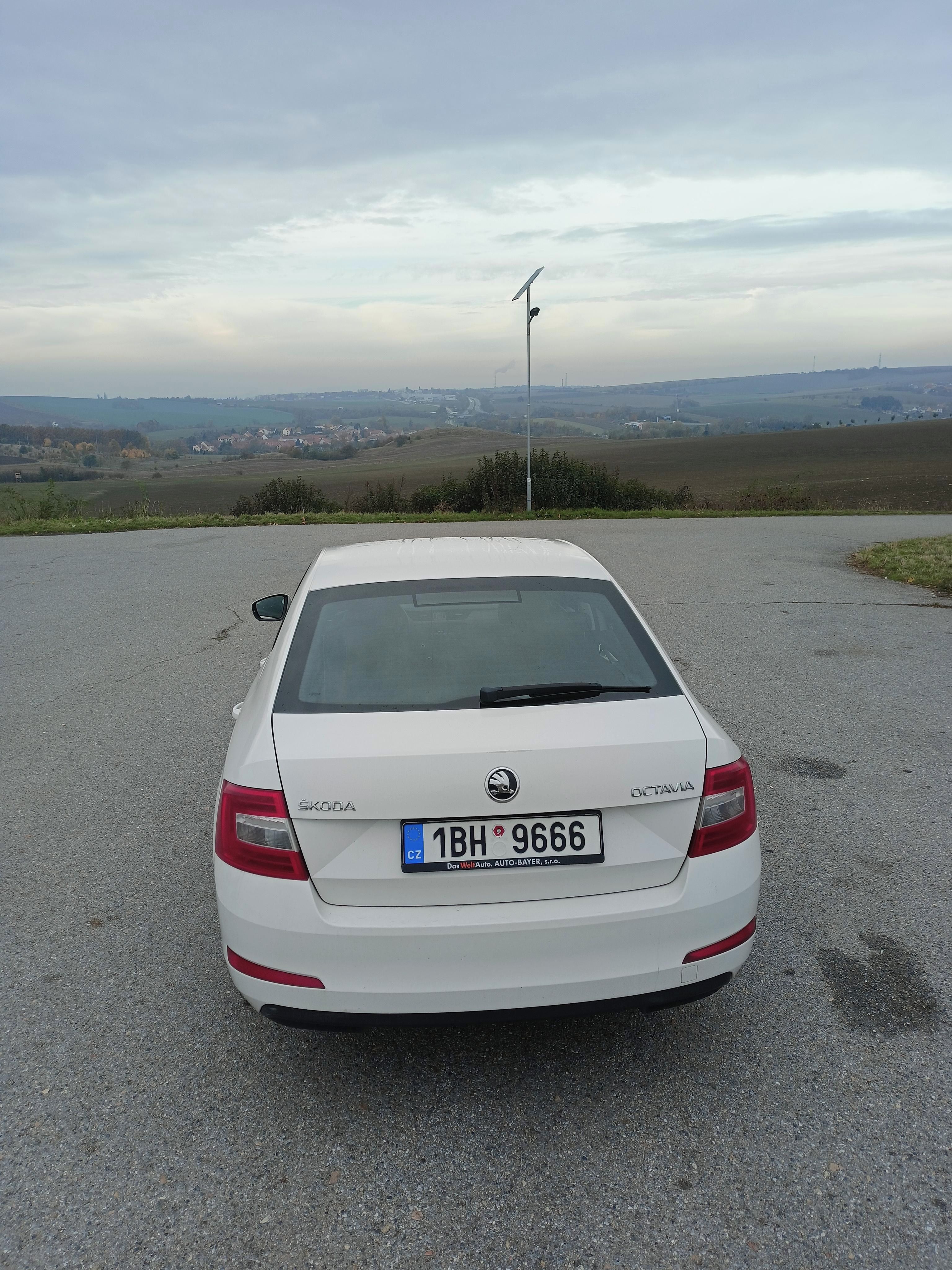 Škoda Octavia, 1.6 tdi - fotka 3