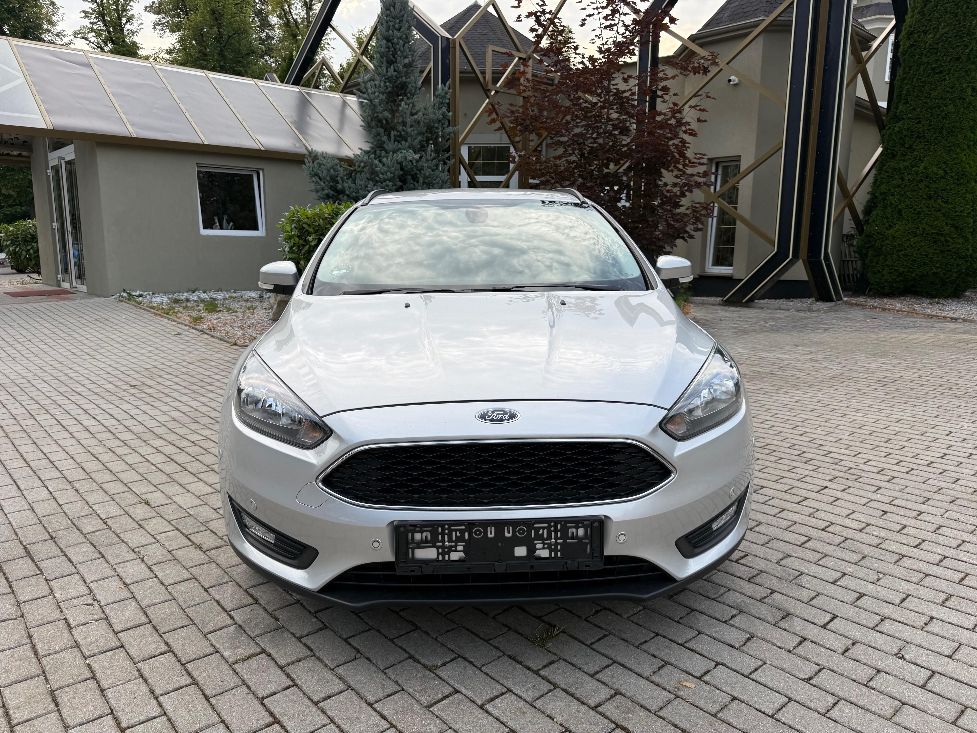 Ford Focus, 1.5i 110kW TOURNIER COOL&CONNT - fotka 4