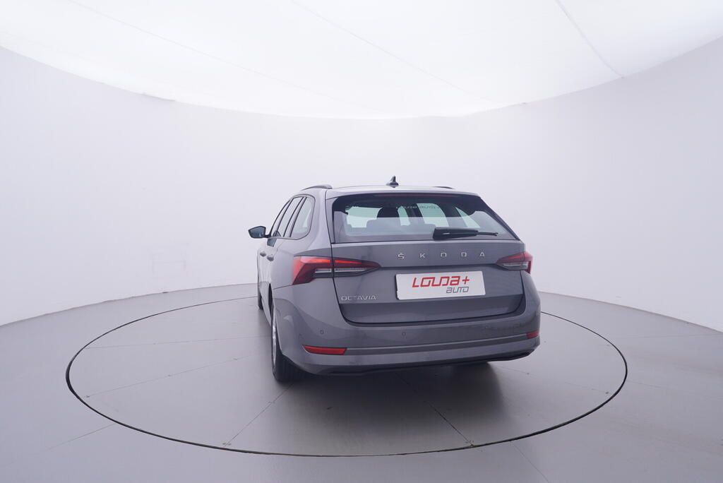 Škoda Octavia, Ambition 1.5 TSI 110 kW - fotka 4