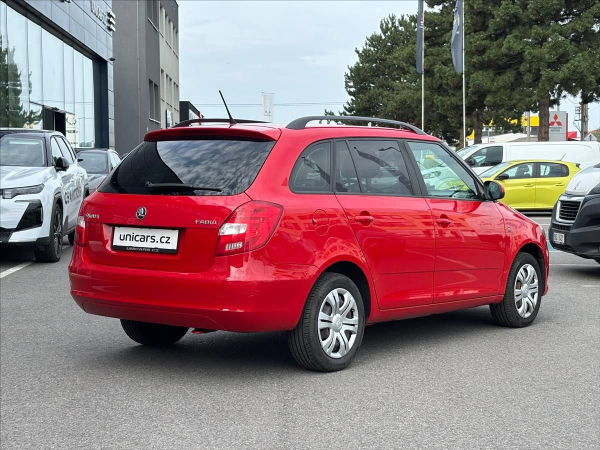 Škoda Fabia, 1,4 16V  Active CZ - fotka 6