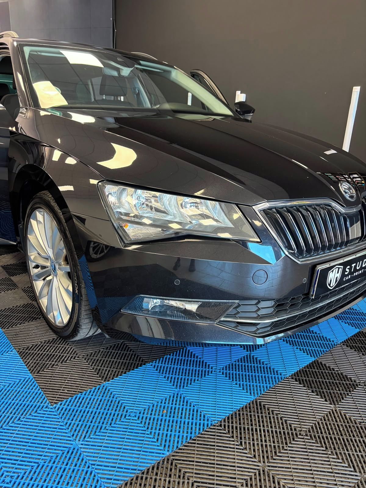 Škoda Superb, 1 maj.plný servis ZÁRUKA 1 ROK - fotka 3