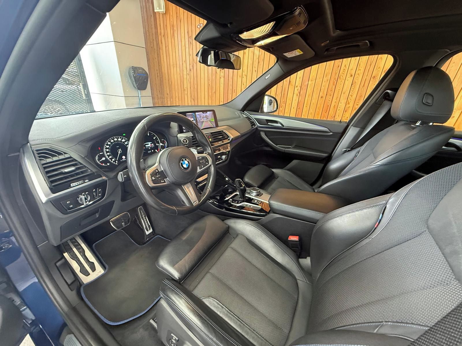 BMW X3, 30d M Pano Webasto - fotka 6