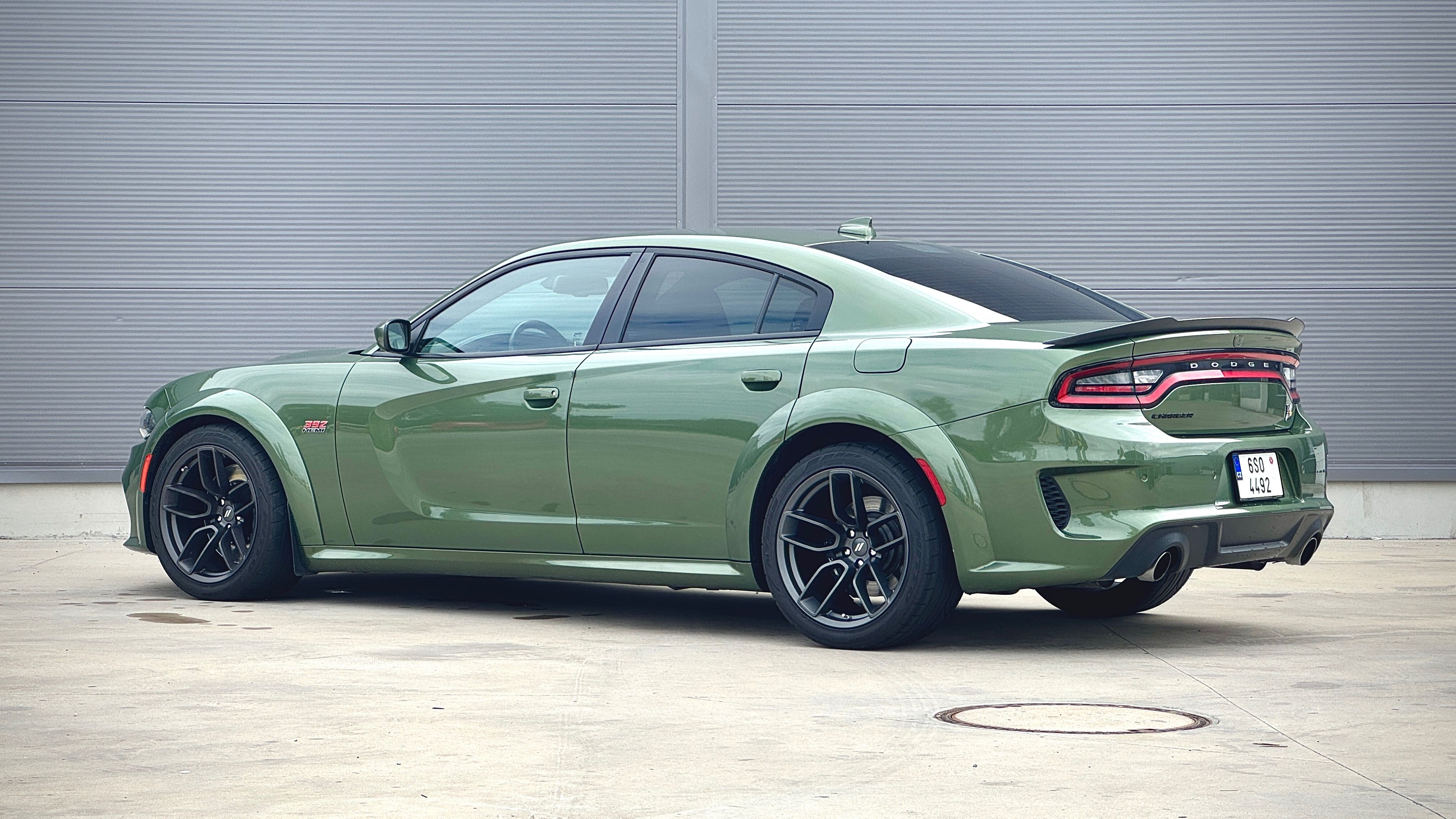 Dodge Charger, 6.4 Widebody Scatpack, DPH - fotka 4