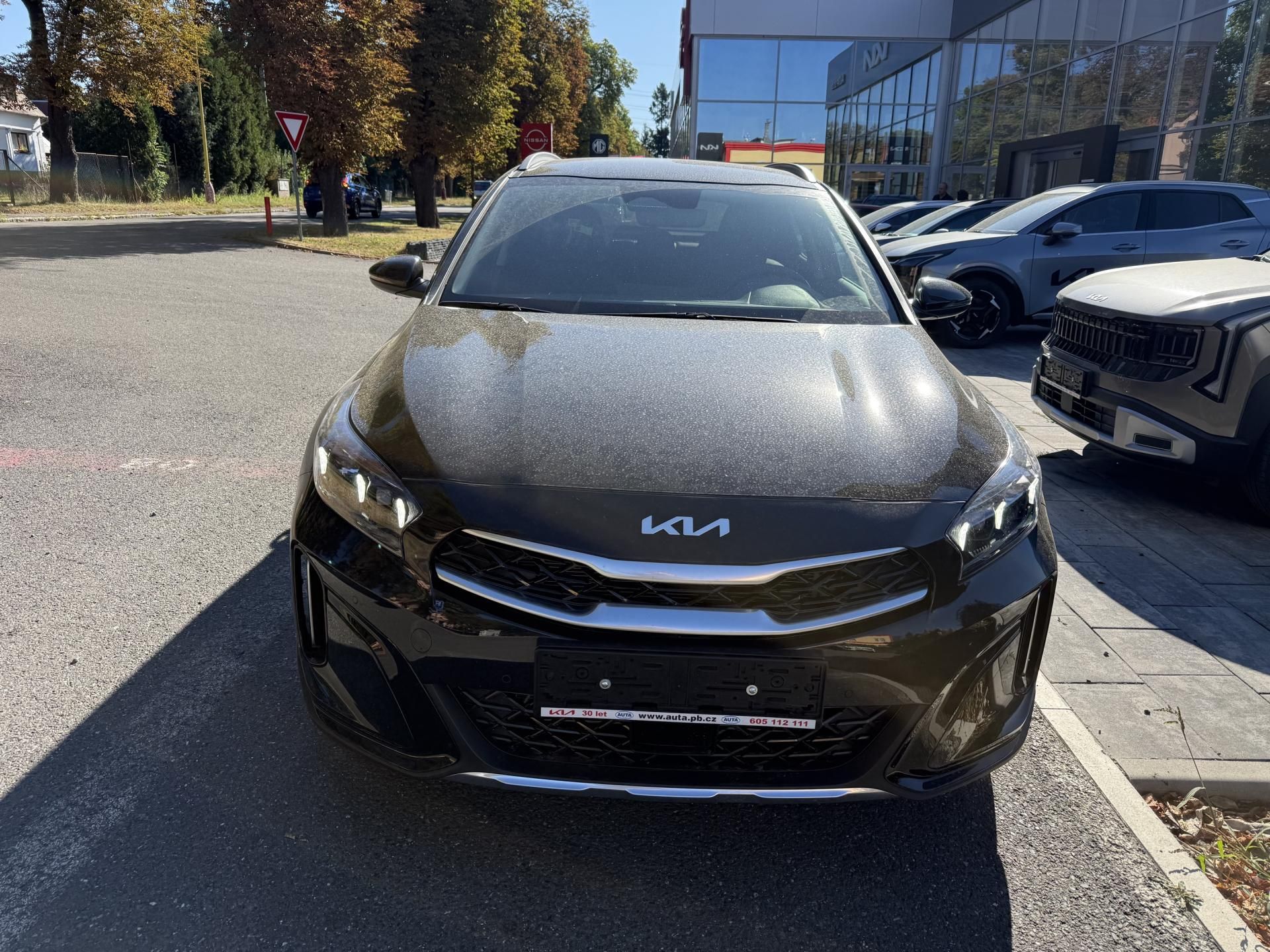 Kia XCee´d, 1.6 T-GDi Exclusive 7DCT - fotka 2