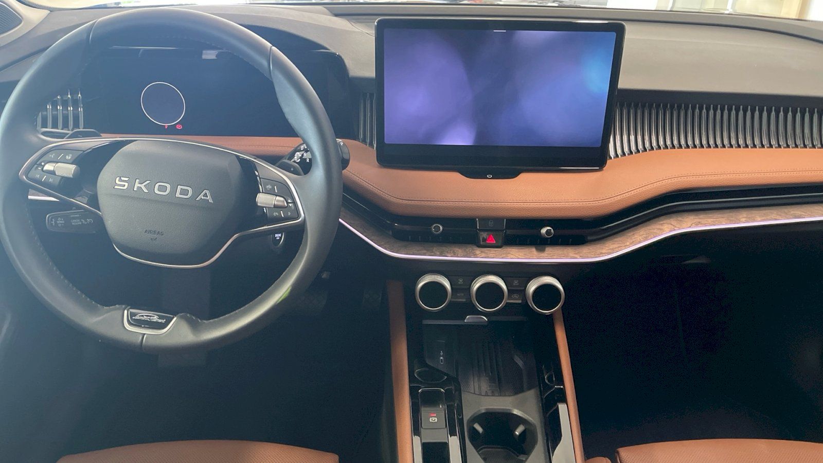 Škoda Superb, Laurin&Klement 2.0TSI 195kW DS - fotka 5