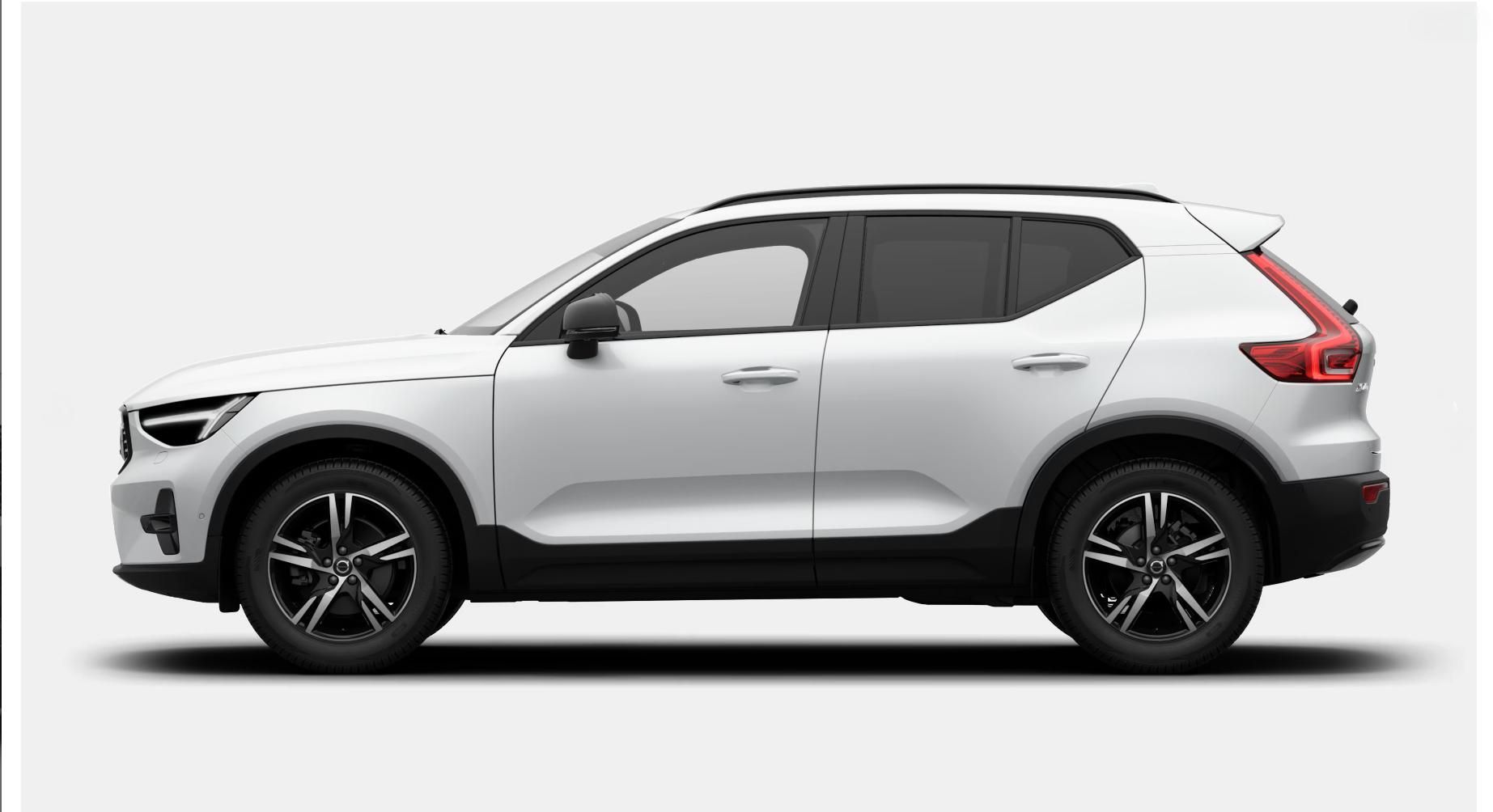 Volvo XC40, B3 PLUS DARK AUT - fotka 2