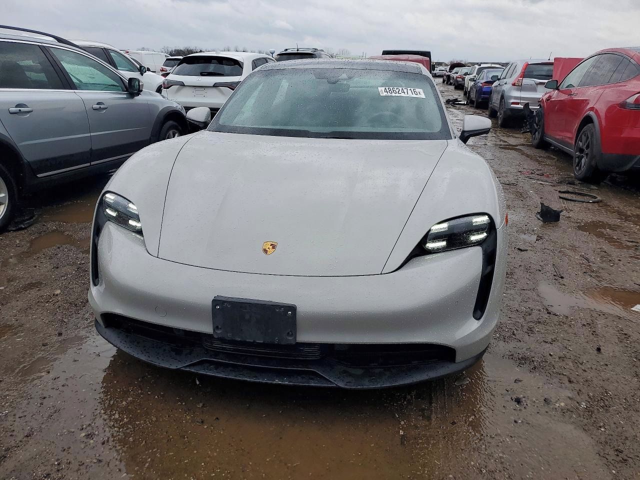 Porsche Taycan, Auto na cestě - fotka 5