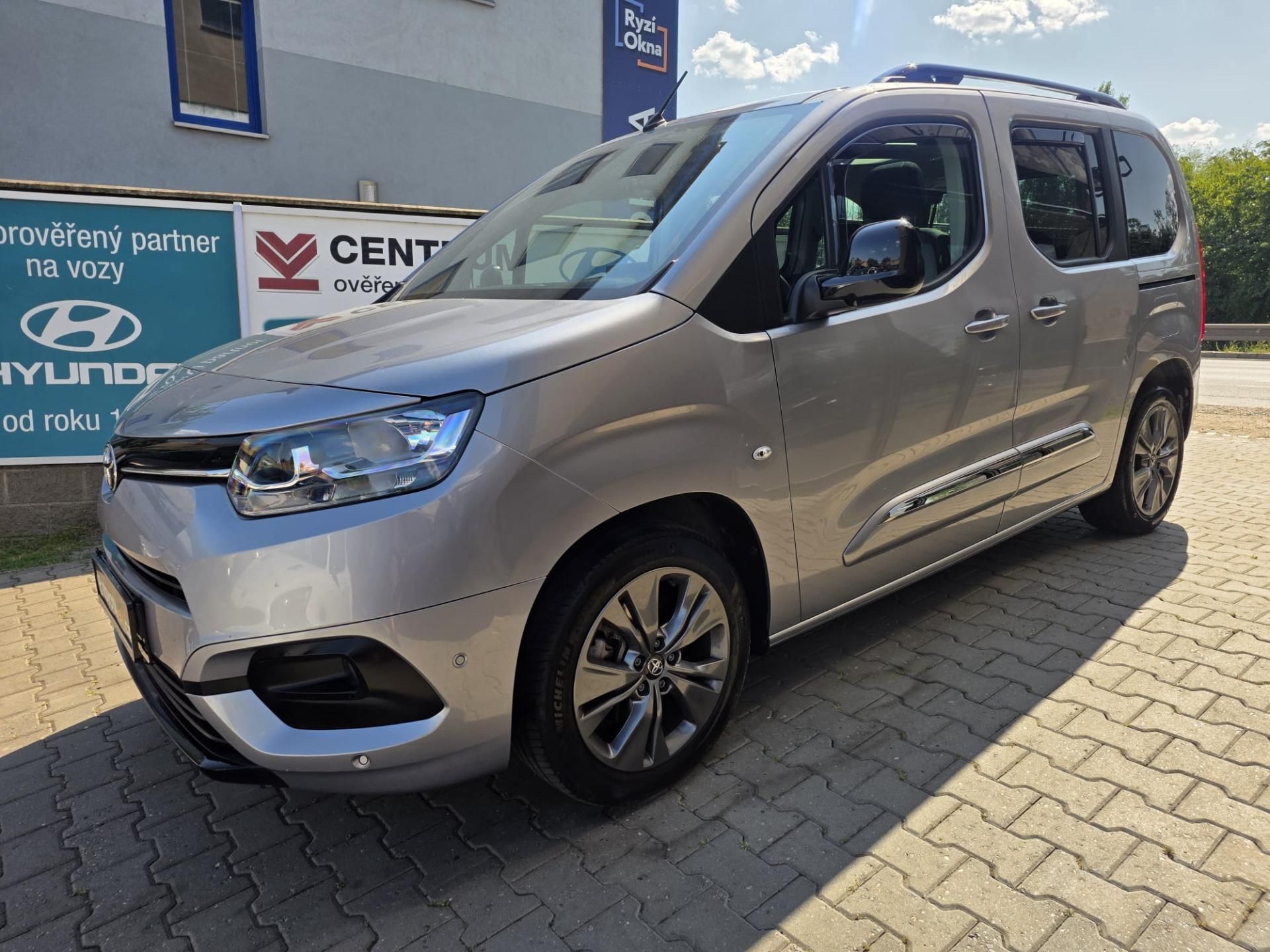 Toyota Proace City Verso, 1.5-PANORAMA-1.MAJ.-V ZÁRUCE - fotka 6