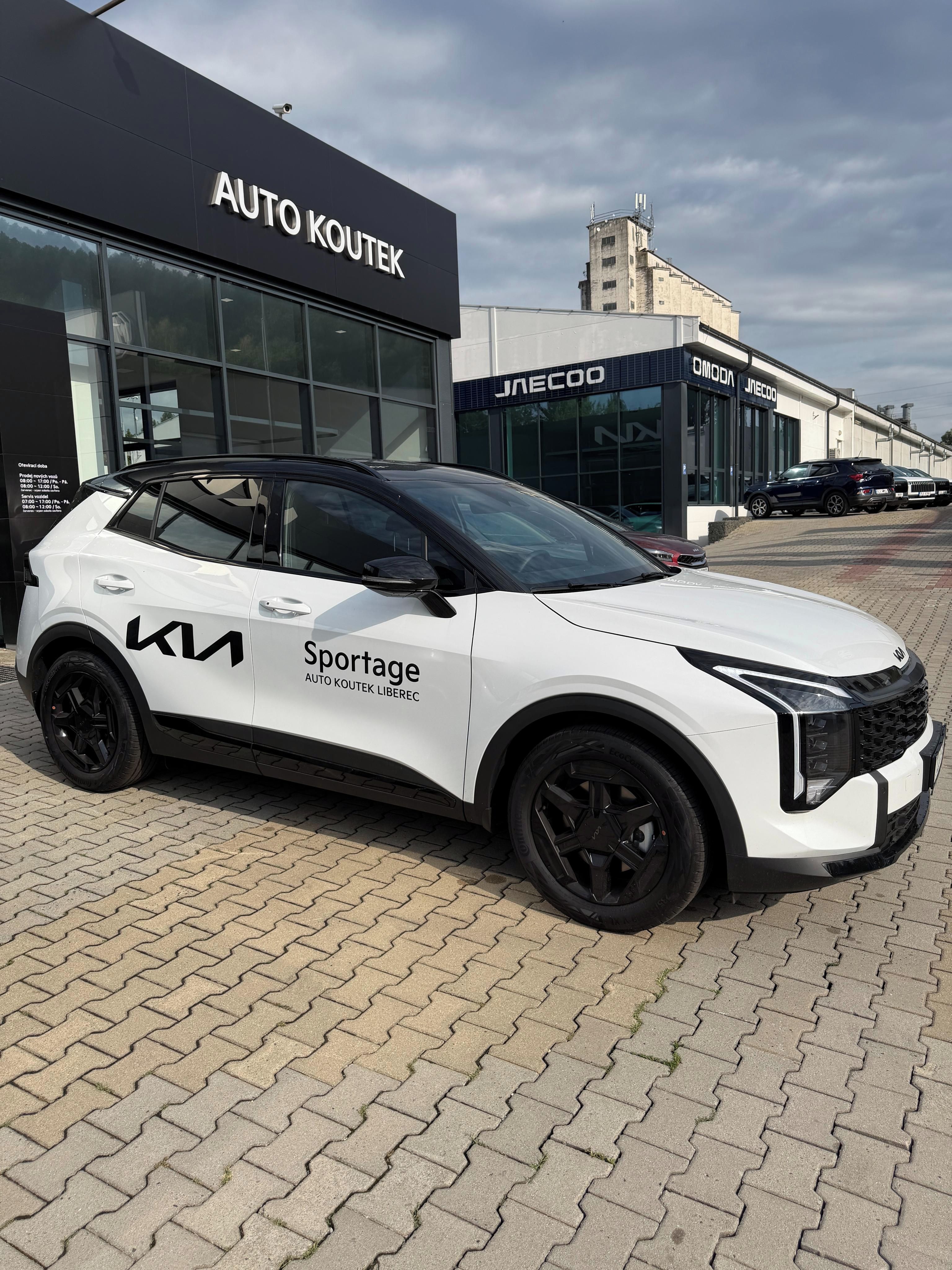 Kia Sportage, 1,6T-GDI 7DCT Black Edition - fotka 4