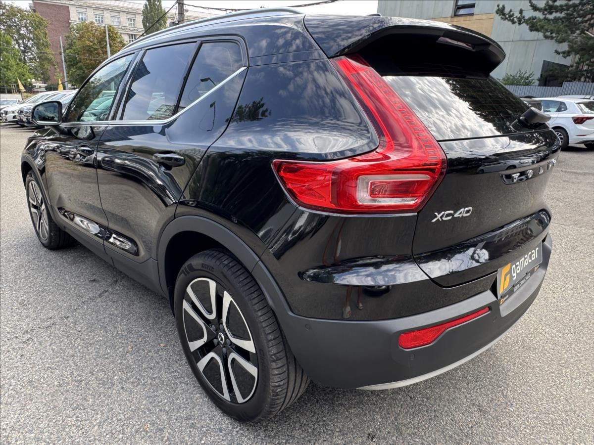 Volvo XC40, 2,0 INSCRIPTION NOVÉ PNEU+BRZD - fotka 6