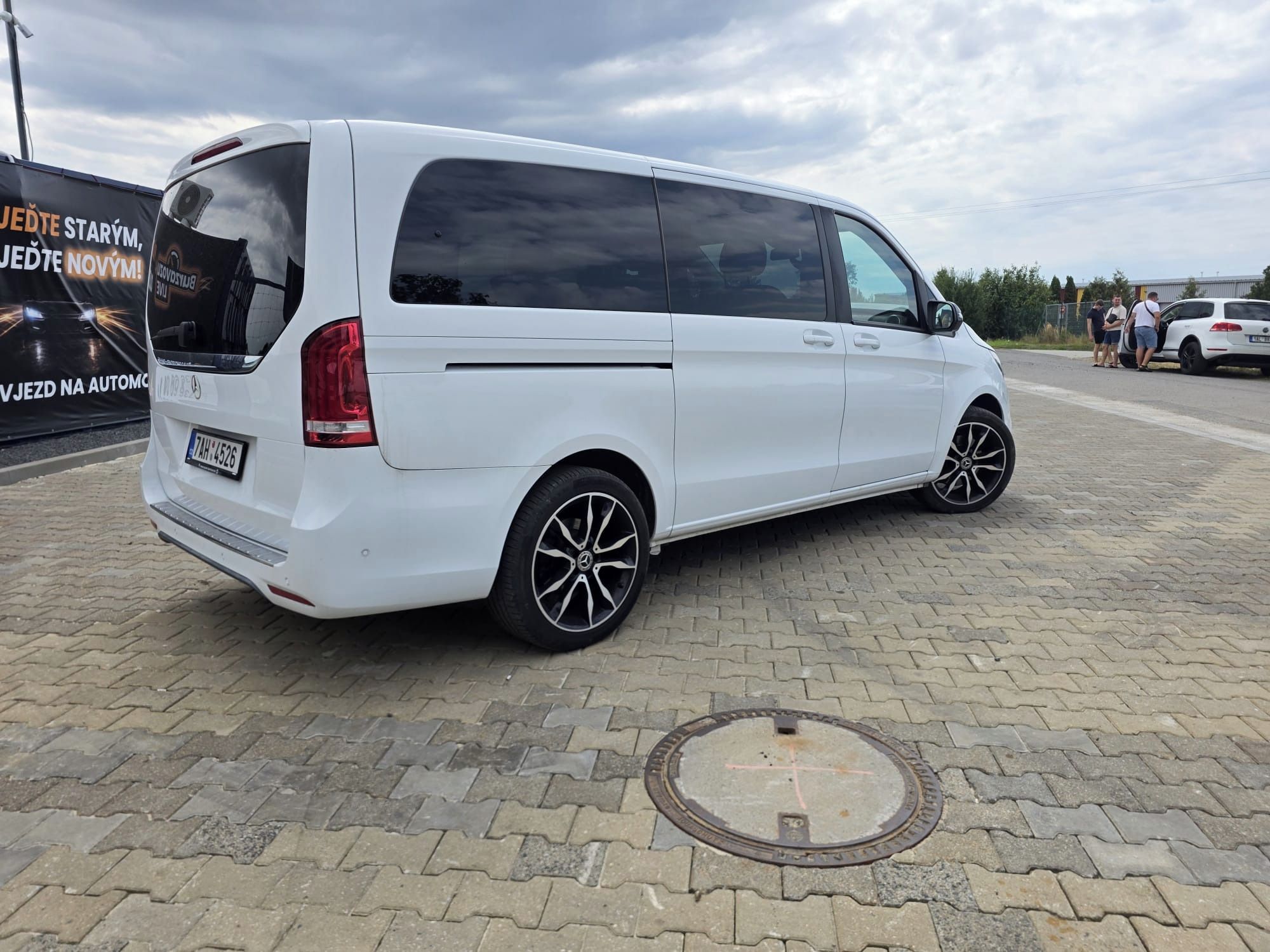 Mercedes-Benz Třídy V, 250d AMG Exclusive odpočet DPH - fotka 2