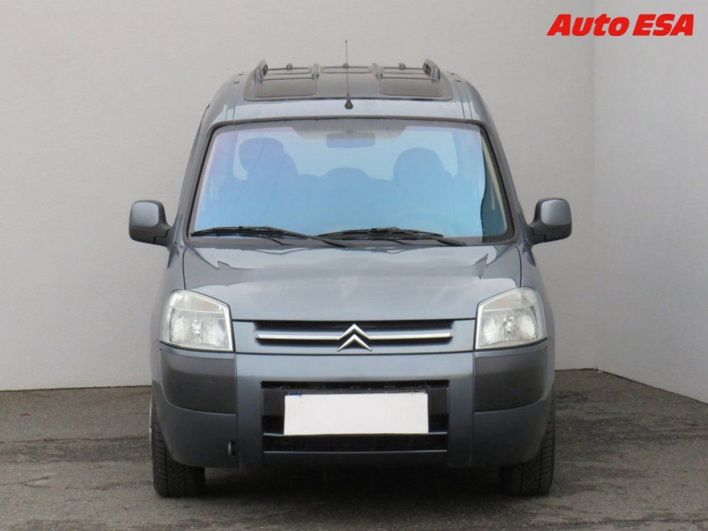 Citroën Berlingo, 1.6 16V,1.maj,ČR - fotka 2