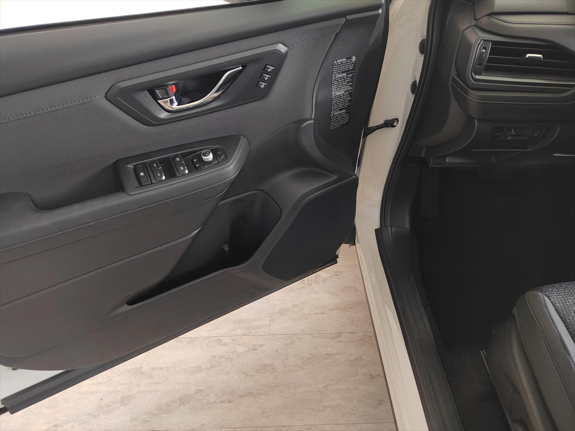 Subaru Forester, 2,0 Comfort NAVI - fotka 5