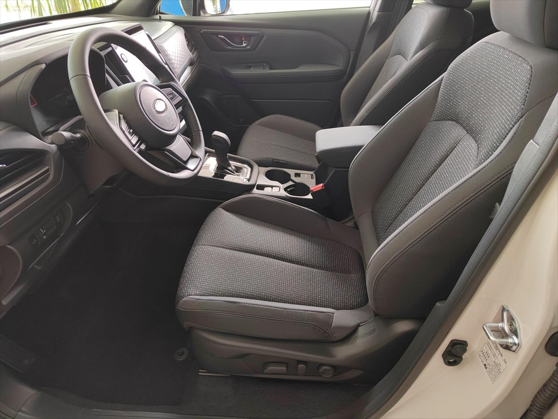 Subaru Forester, 2,0 Comfort NAVI - fotka 6