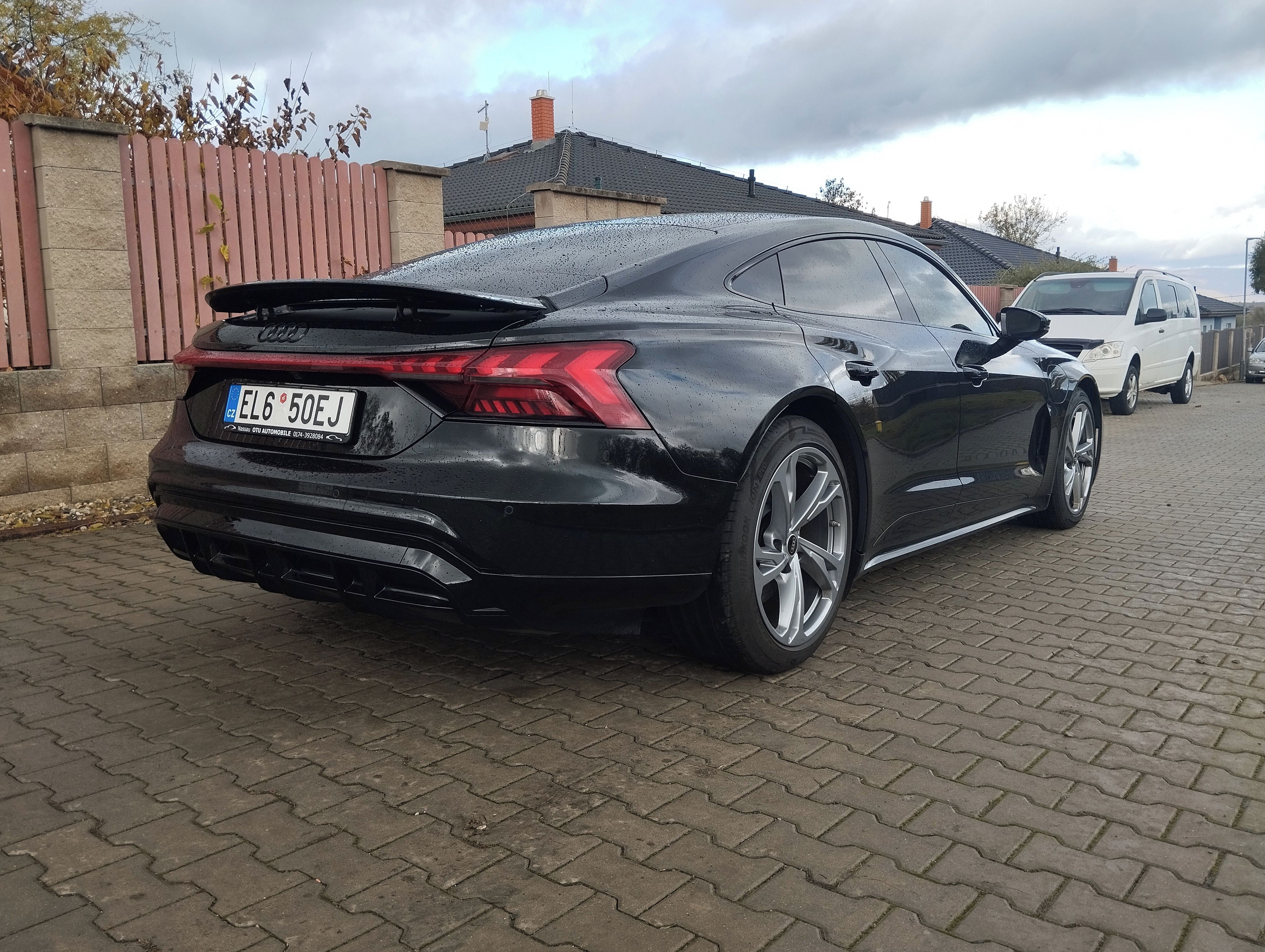 Audi e-tron, Audi e-tron GT 350 KW QUATTRO - fotka 3