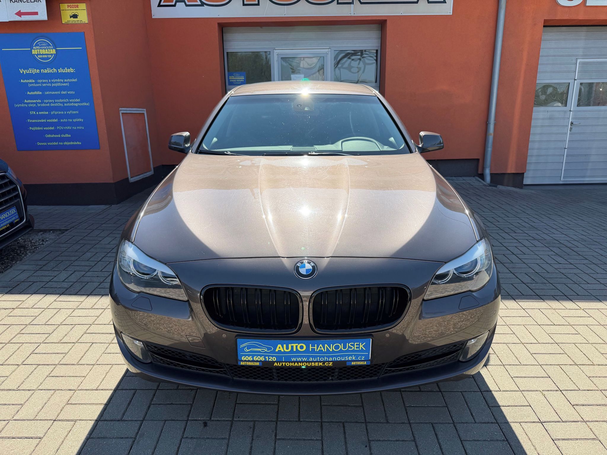 BMW Řada 5, i 135KW Touring - fotka 5
