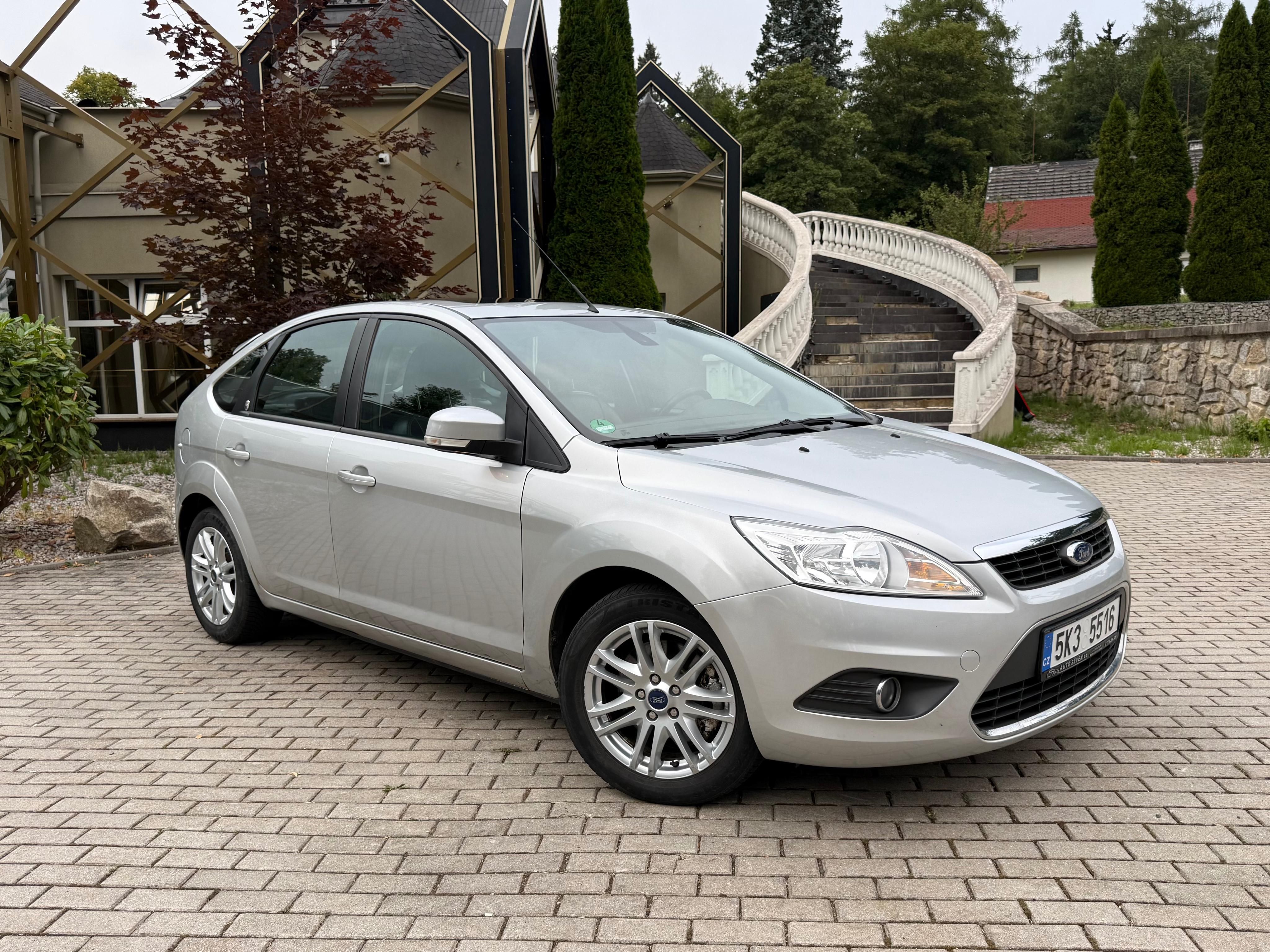 Ford Focus, II 2.0i 107kW GHIA *PANORAMA*