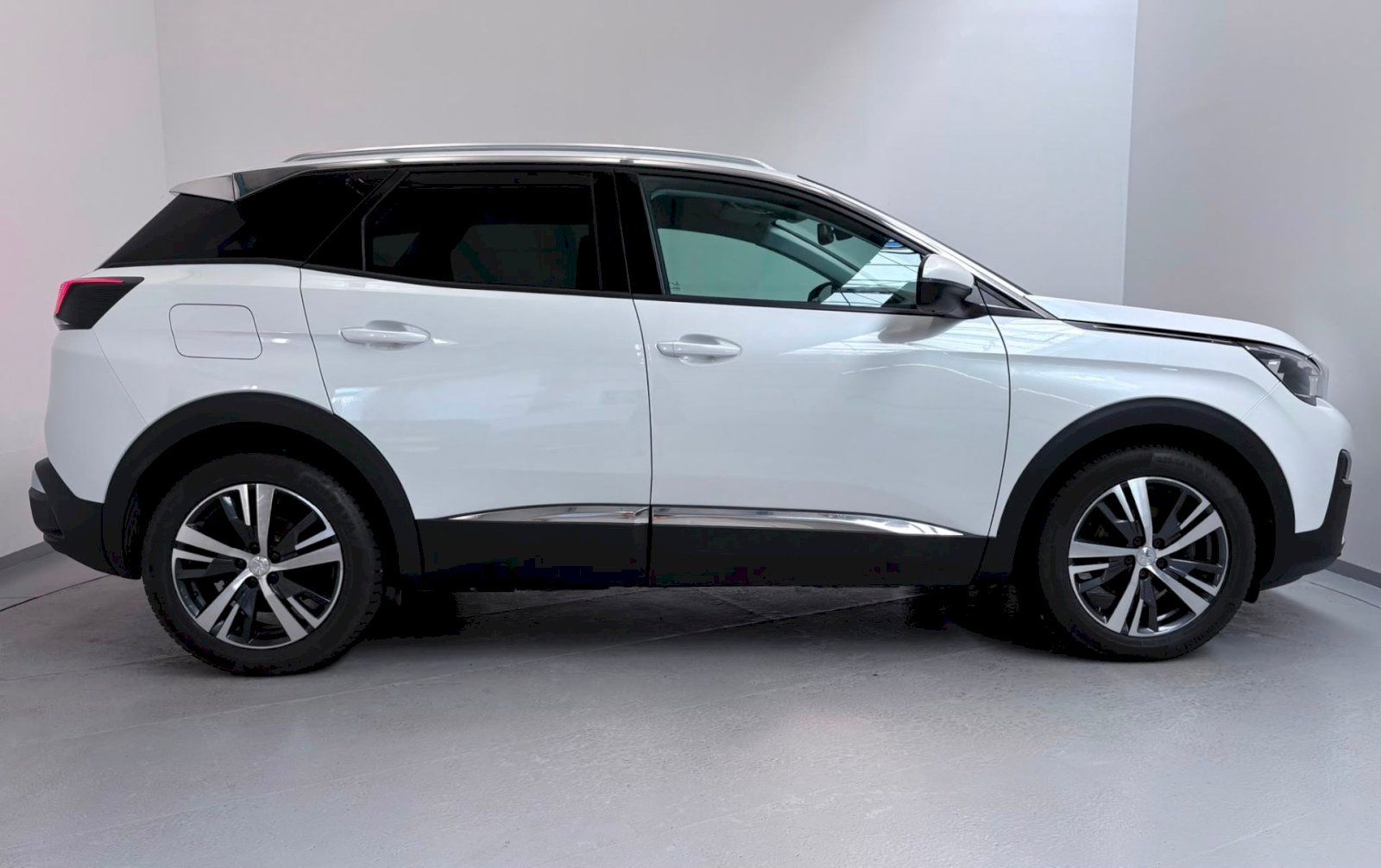 Peugeot 3008, 3008 ALLURE 1.2 PureTech/96kW - fotka 6
