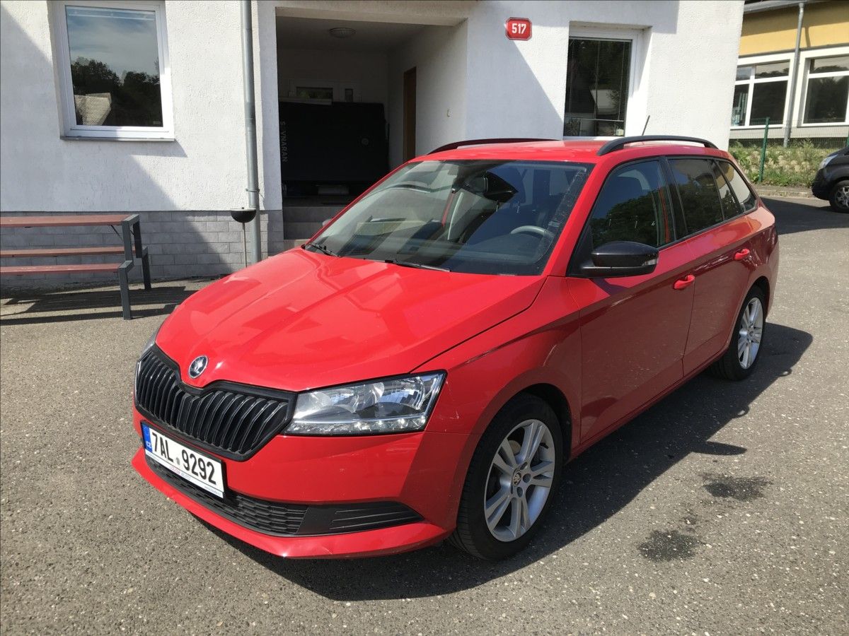 Škoda Fabia, 1,0 MPi 55kW Combi - fotka 4