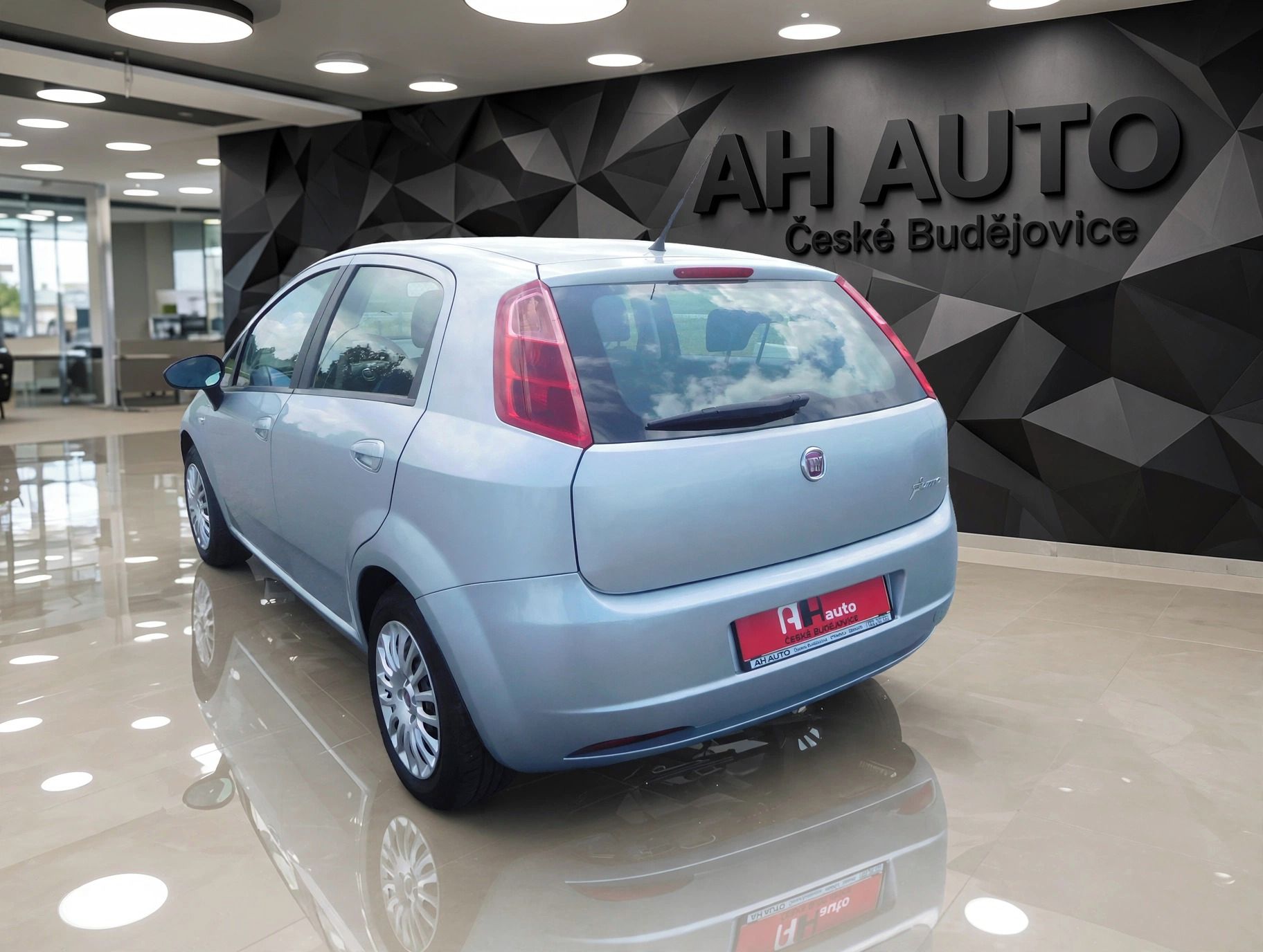 Fiat Grande Punto, 1.3 Multijet, 55 kW, Klima - fotka 4