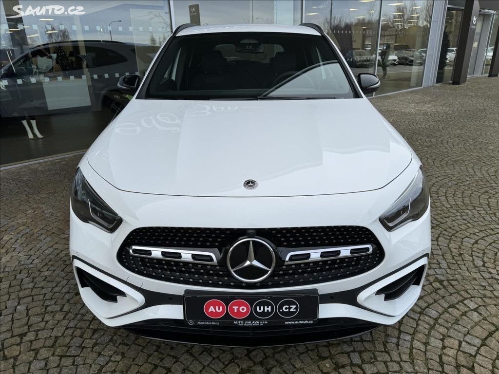 Mercedes-Benz GLA - fotka 3